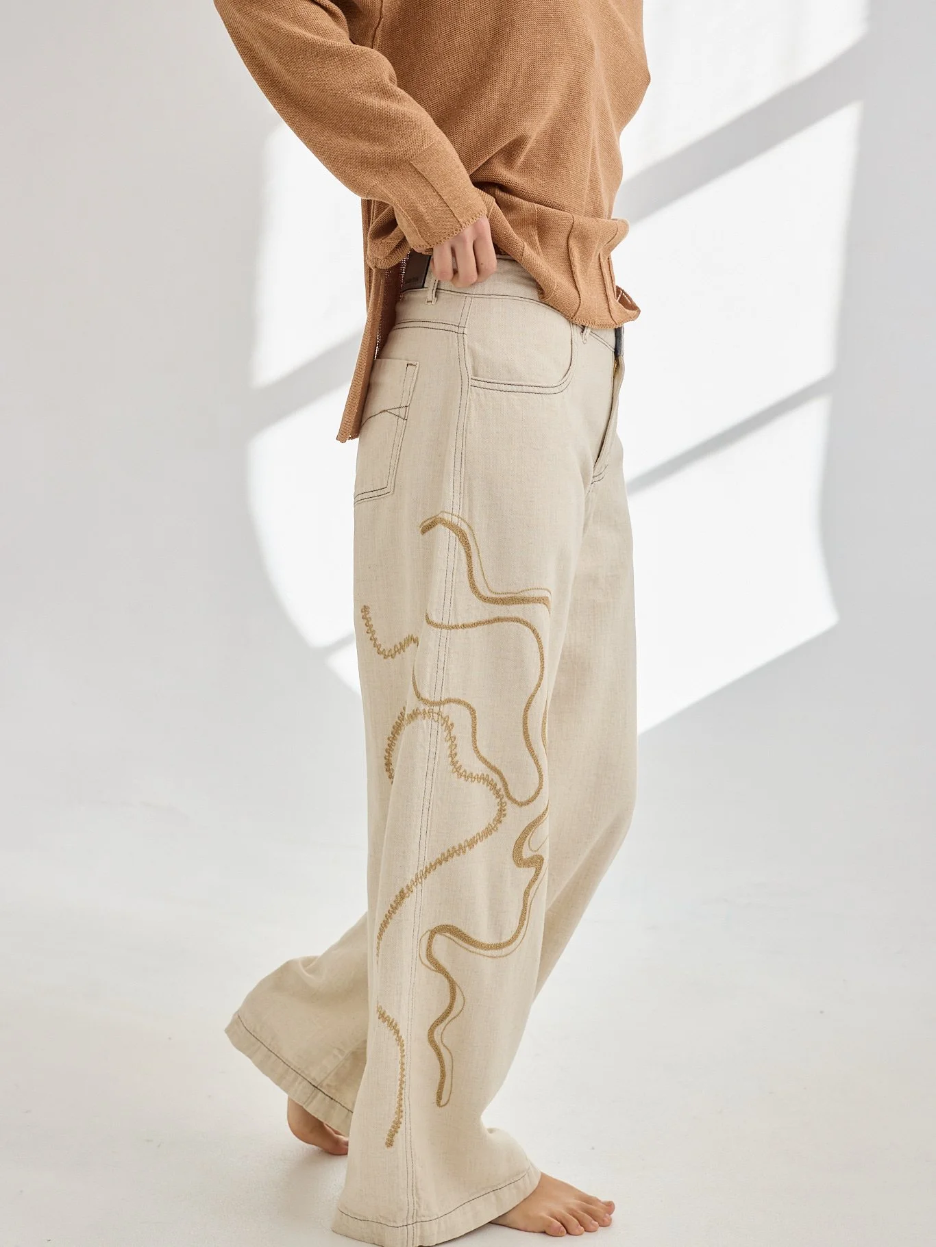 Magnes Embroidered Pant(3).jpg