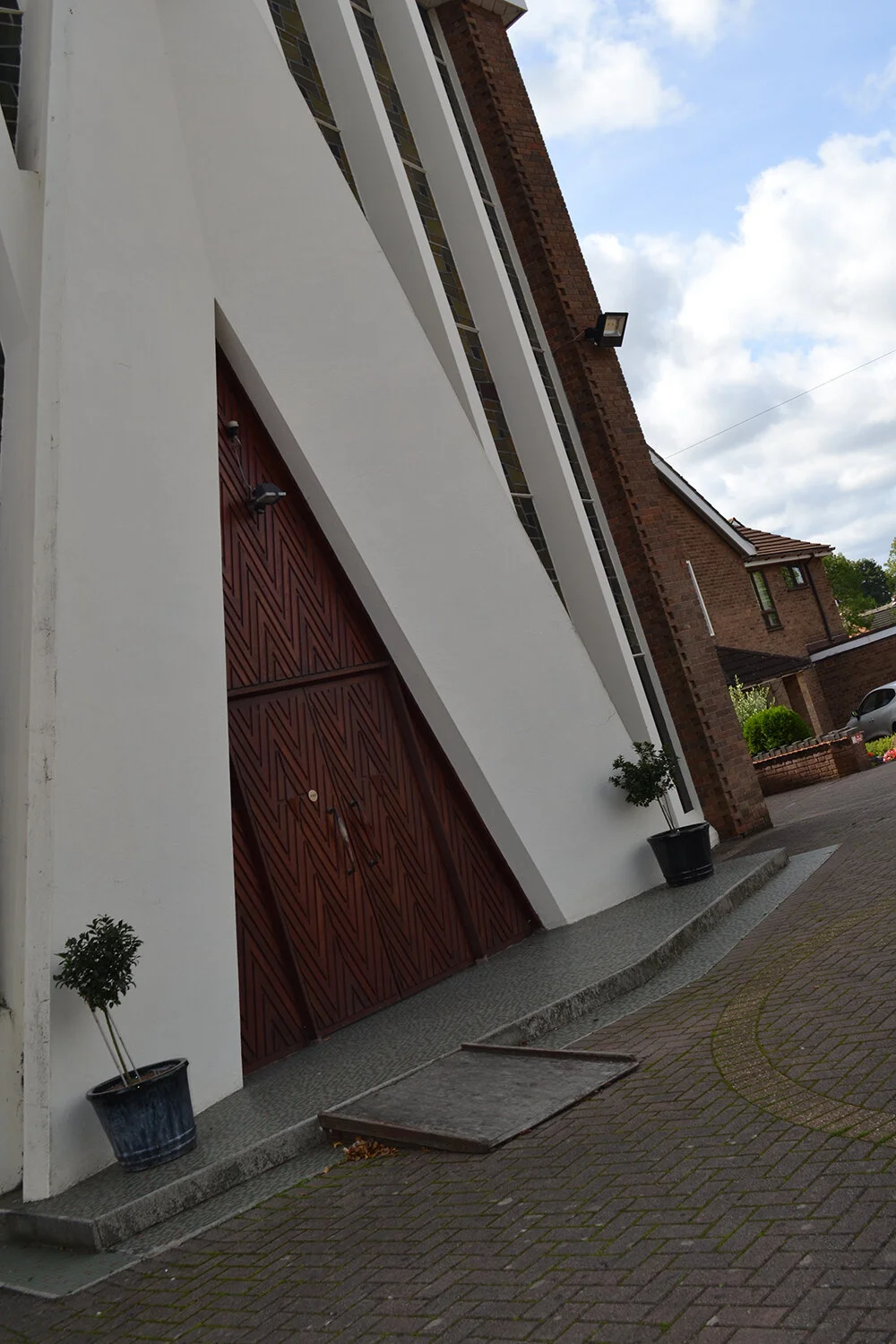 Coventry Church Modernist Holy Family Architecture