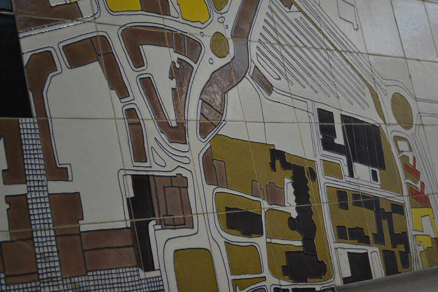 Cullen Mural Coventry Tiles Modernist
