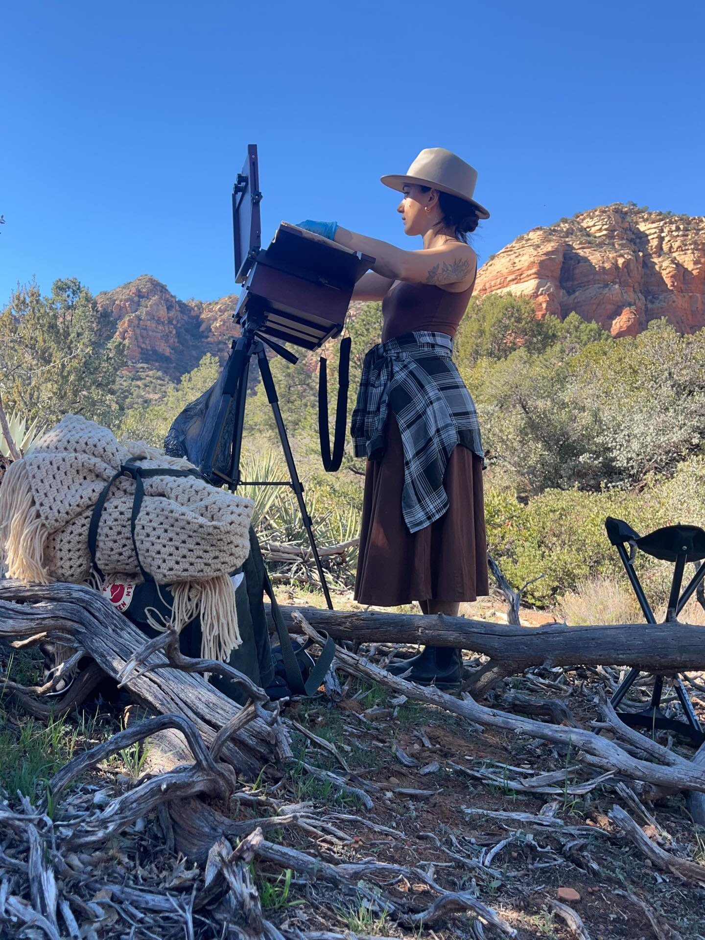 ~Fist time plein air painting~ 🌞🌱

Looking back at my Instagram now feels like looking at an entirely different life. An entirely different person. Year of the snake stripped away everything I thought was. It&rsquo;s taken a lot of time to recover 