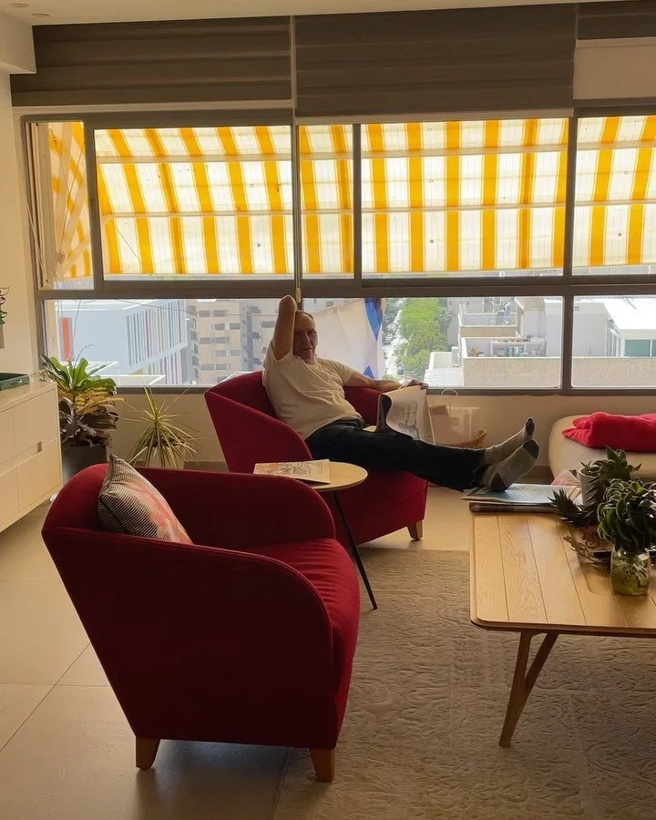 Home pt 1.🇮🇱 (the people)

This trip home was the happiest I&rsquo;ve been in 6 months. It was also incredibly difficult and emotional, as I watched a whole country mourn the same way I&rsquo;ve mourned alone in NY for months. My country welcomed m