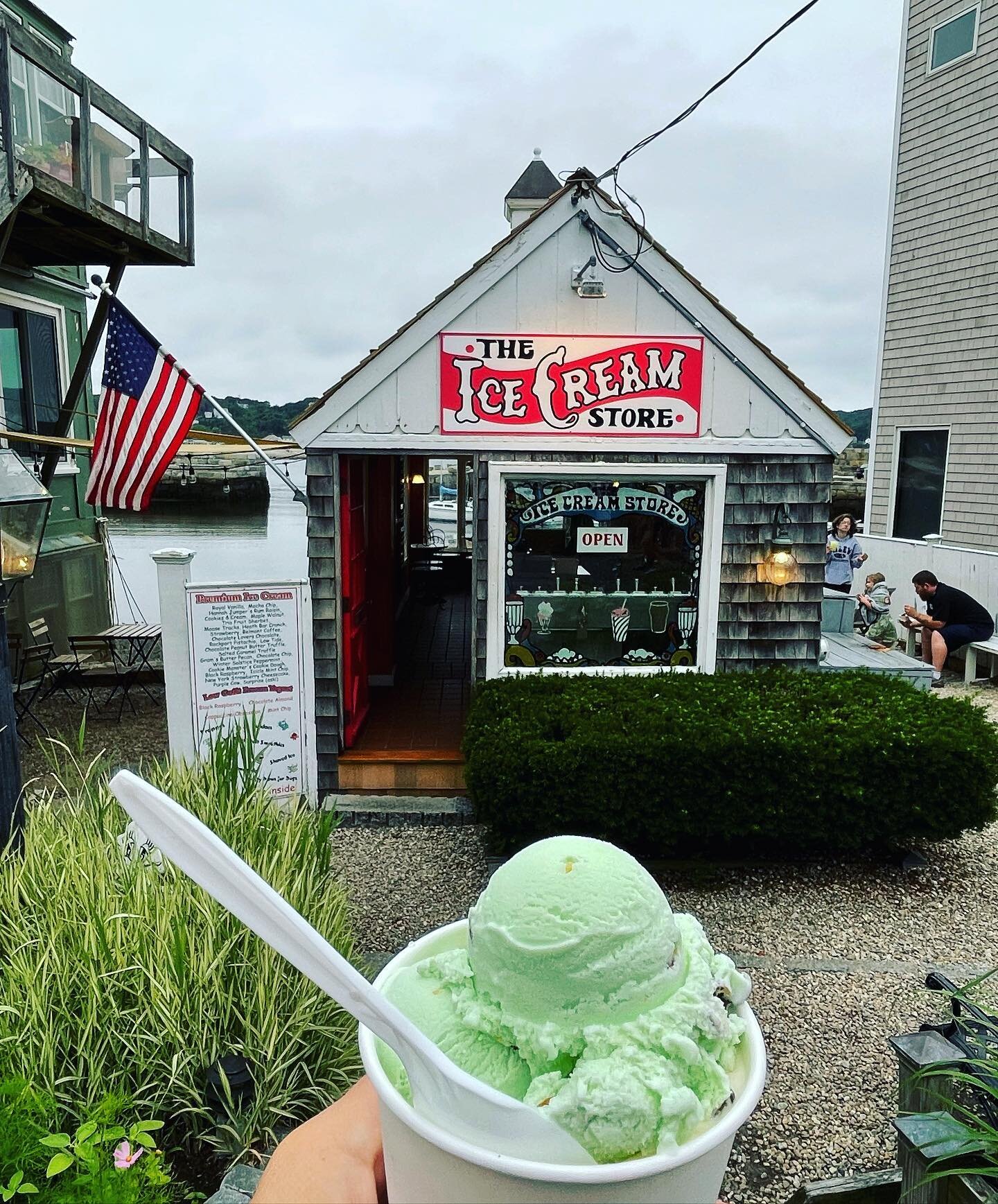 We love when our customers find our ice cream photogenic 📷 Thanks for taking such a beautiful picture of our store!