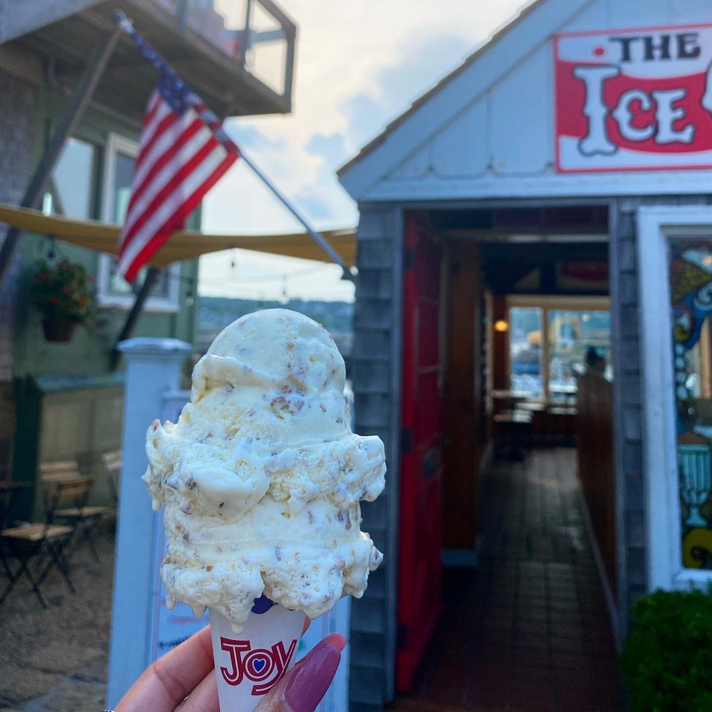 Surprise! Our special flavor is grape nut! Available for a limited time - come grab a scoop tonight 😊