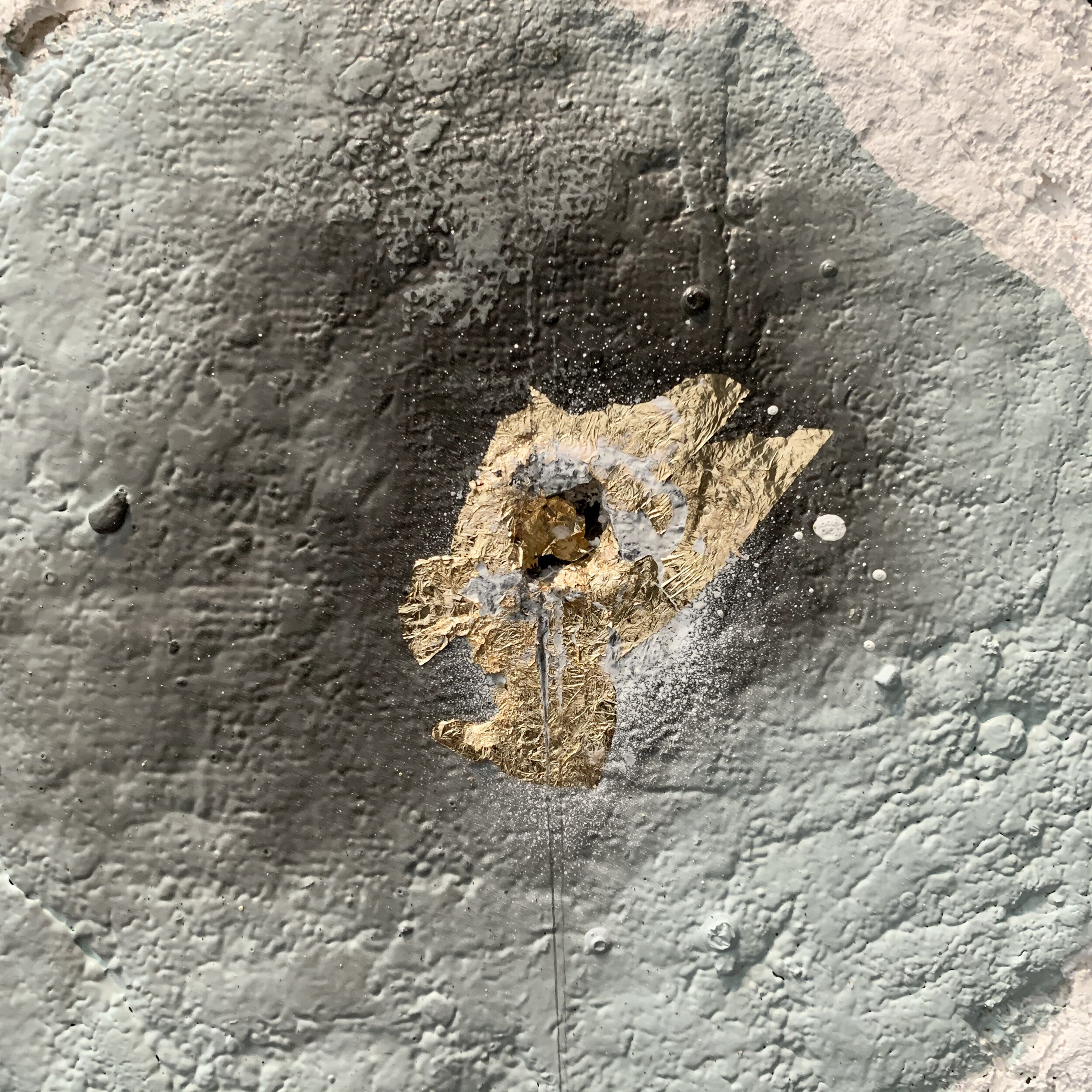 v033_1.jpg