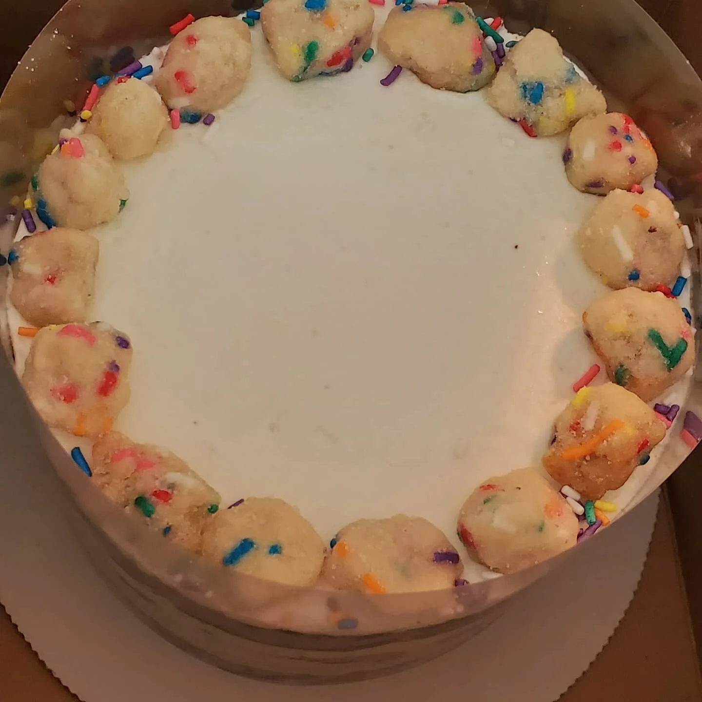 #birthdays #cake #september #virgo #virgoseason #losangeles surprise delivery this morning! Thank you! Looks yummy!!