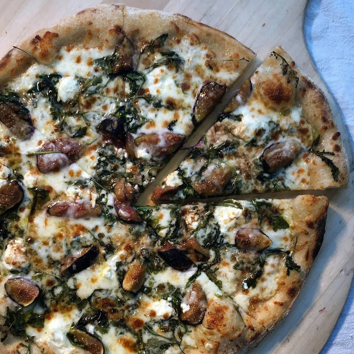 warmed up fig, arugula, goat cheese, black pepper, balsamic vin.jpg