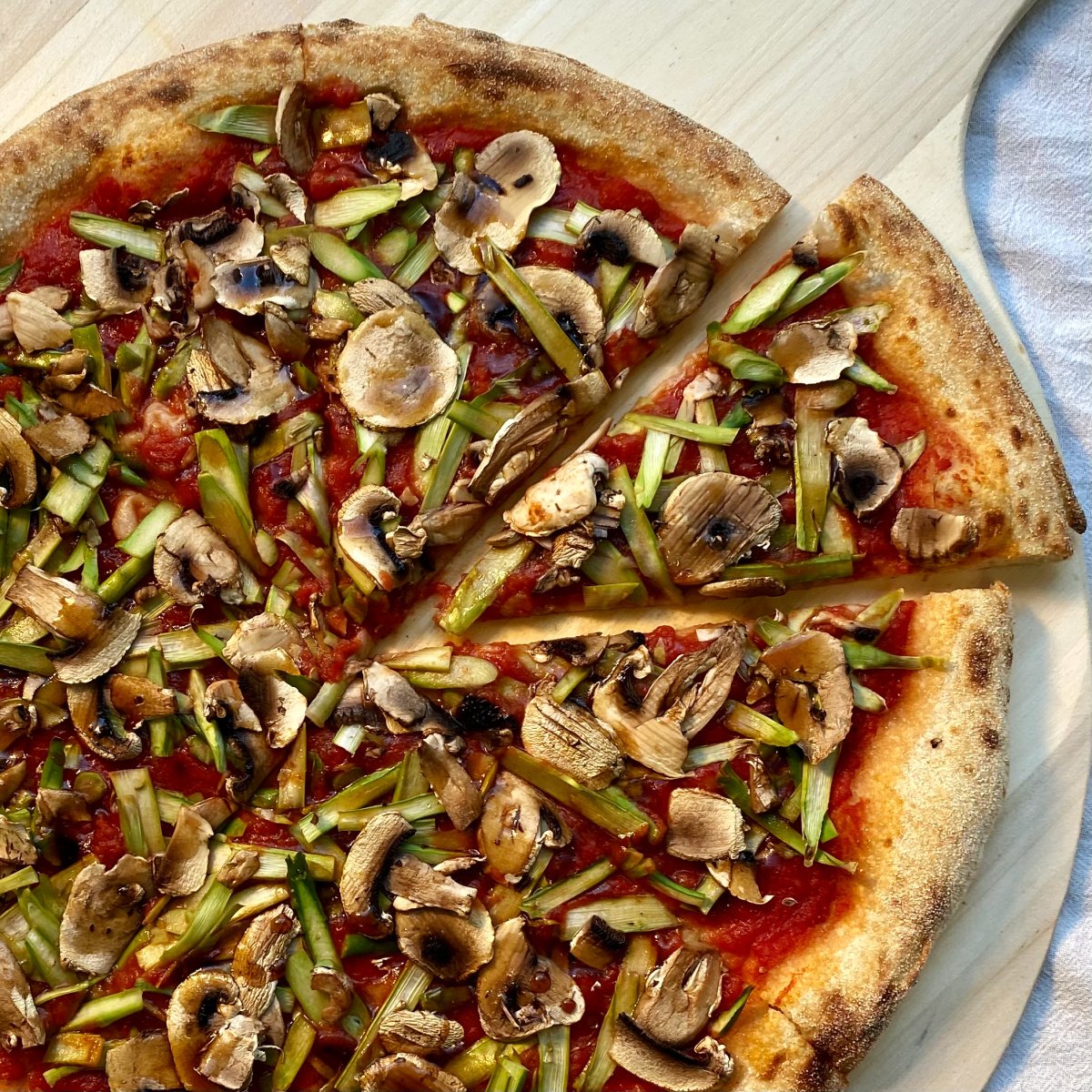 Vegan asparagus mushroom balsamic vin.jpg