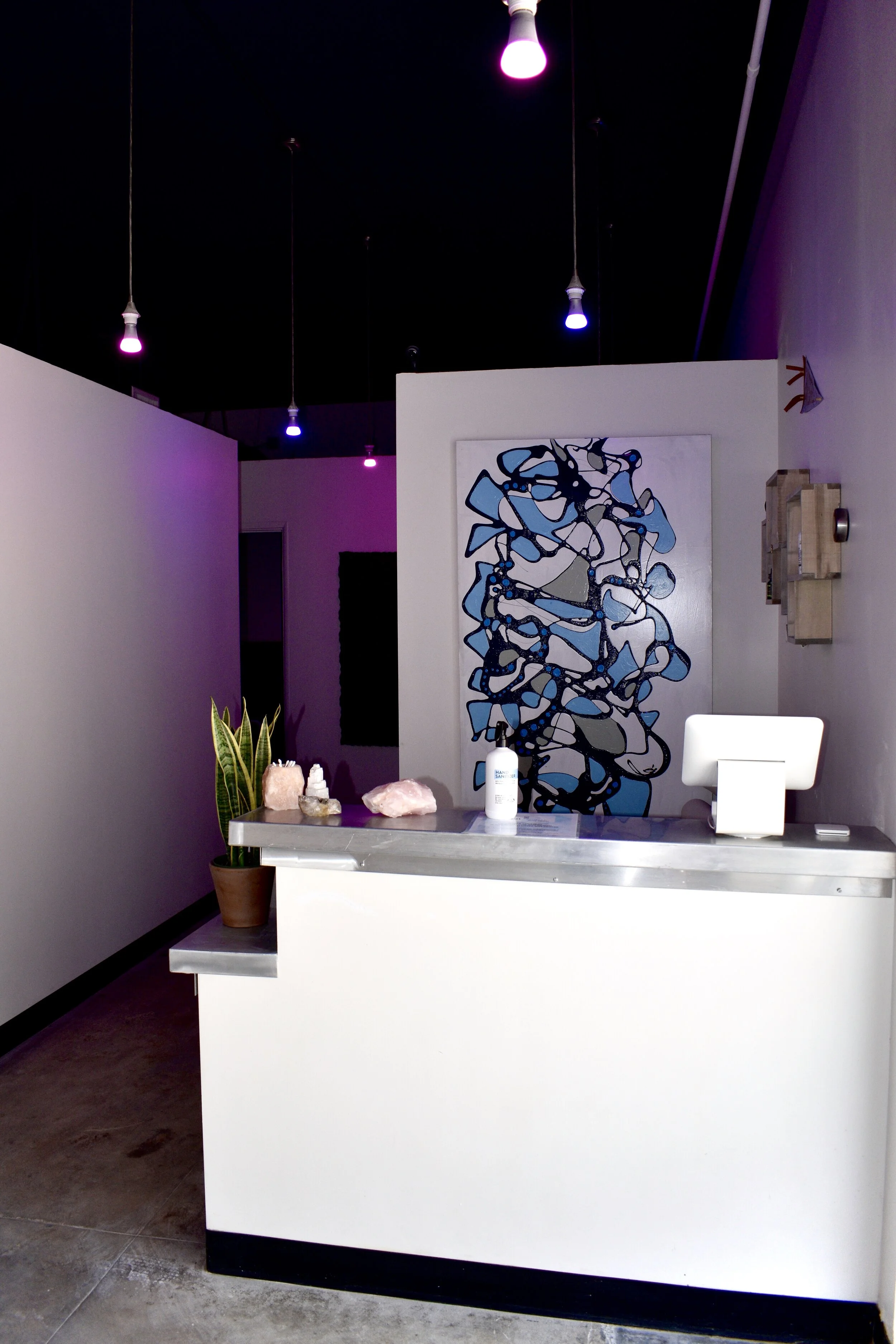 Salt7even Float Center