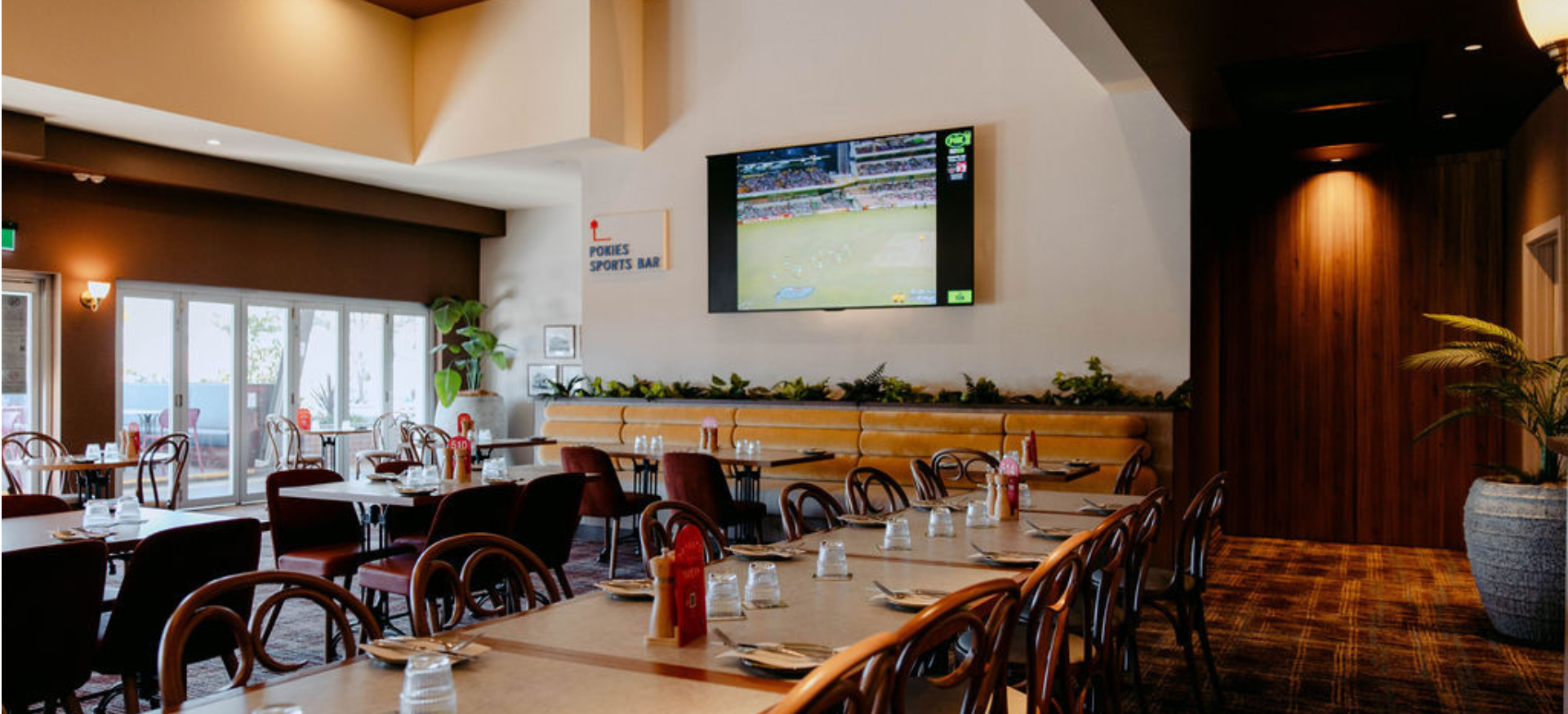 Yamanto Tavern Website (14).png