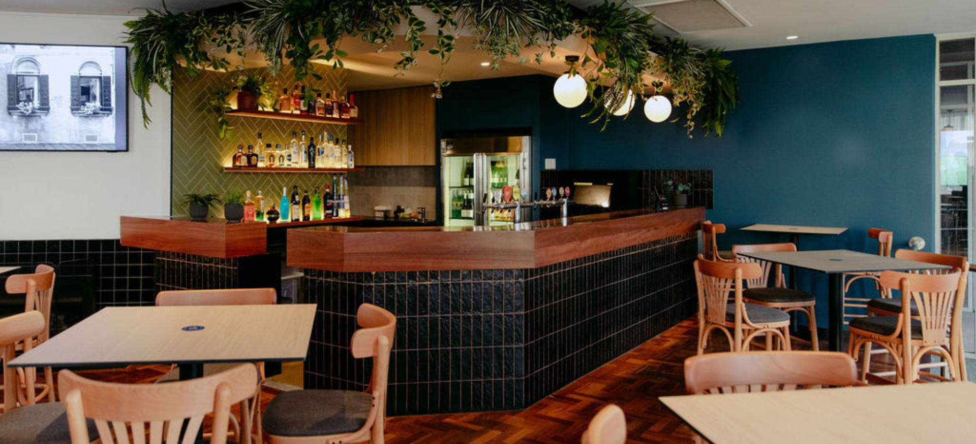 Boundary Hotel Functions Page Corner Bar.png