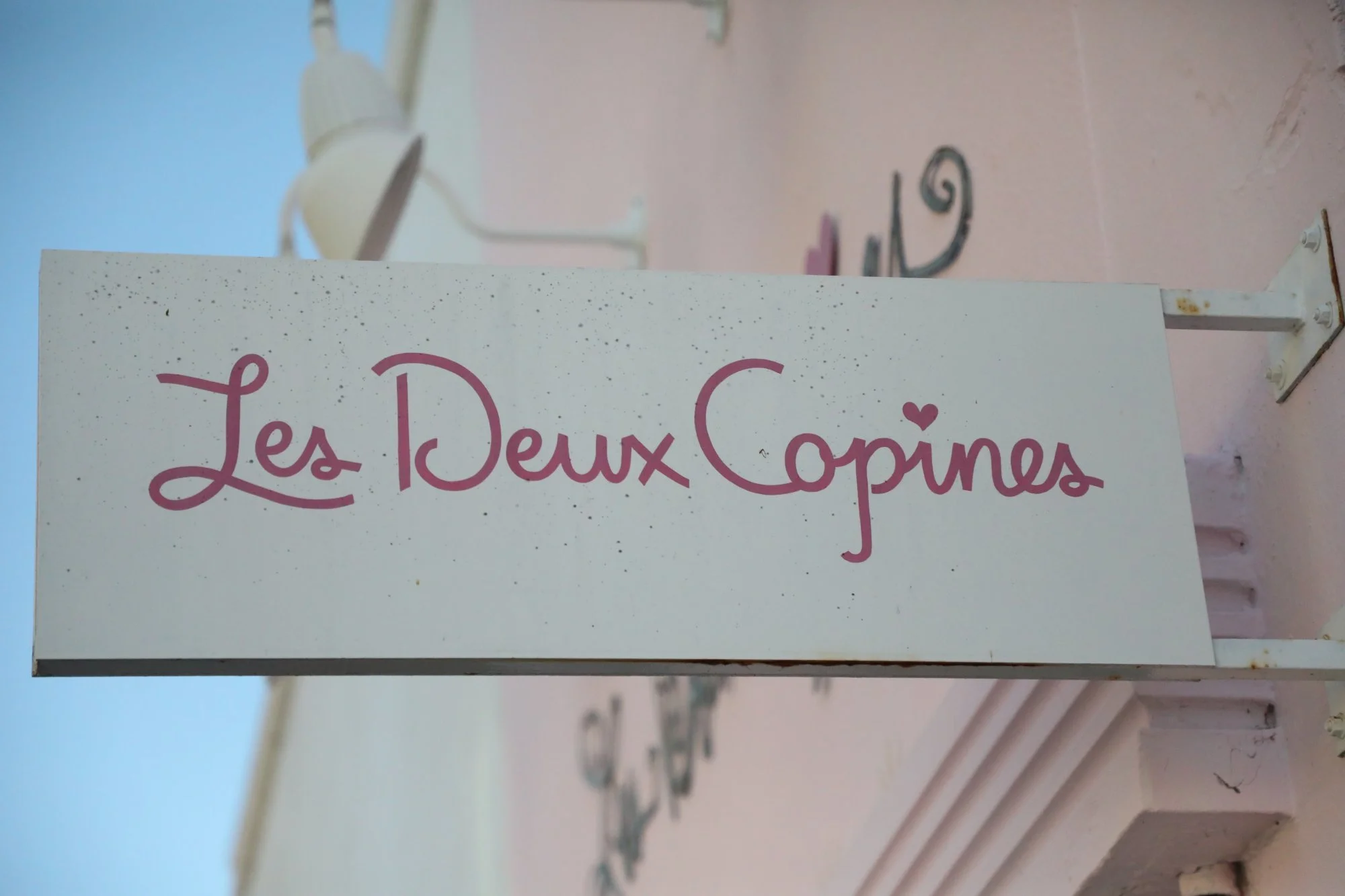 Les-Deux-Copines-Burlingame-1.jpg