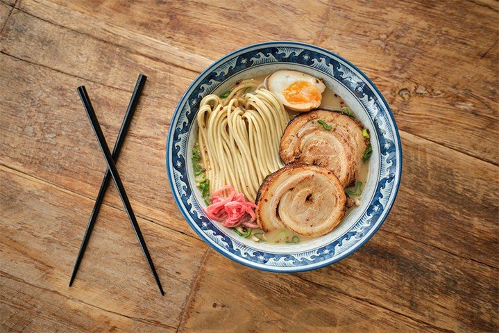 NATIONAL RAMEN DAY | A TALE OF TWO TRADITIONS

This week, we married our Otway free-range porchetta with a steaming bowl of ramen. A union of Italian and Japanese traditions that worked rather beautifully, if we do say so.
The secret? Slow-roasting o
