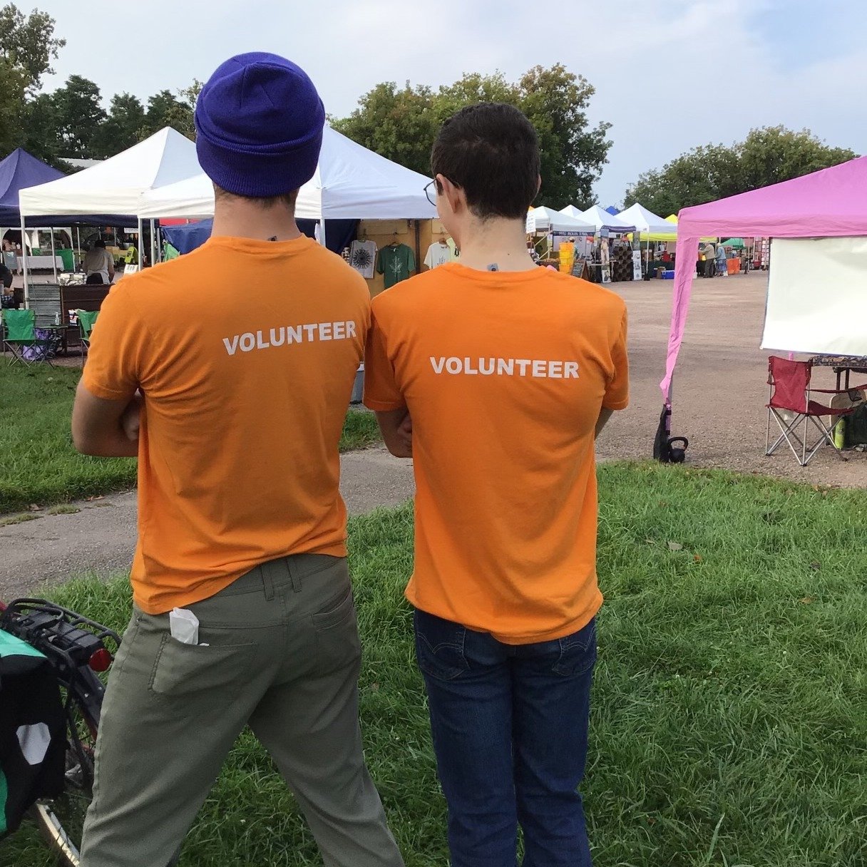 Just THREE days to Opening Day! 

We are so grateful to our volunteers over the years who have played a huge part in the smooth running of the market. Would you like to get involved? Check out volunteer opportunities and sign up for the shift at the 