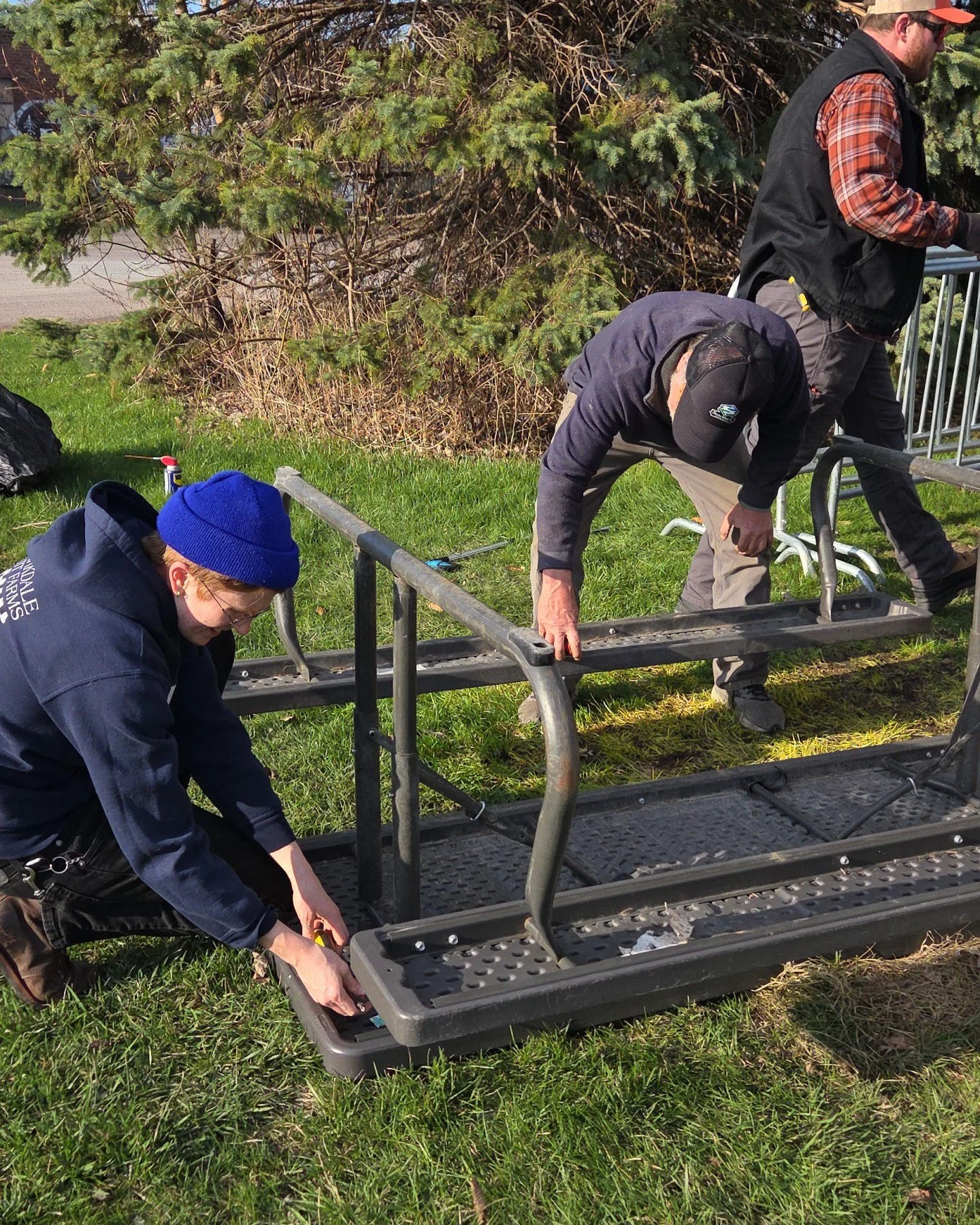 Five days to go...

Behind every great market is an even greater volunteer crew. 💪 We have 60+ volunteers who help set up, bring the energy, and make market days run smoothly. Shoutout to our recent spring clean crew for getting the lot looking fres