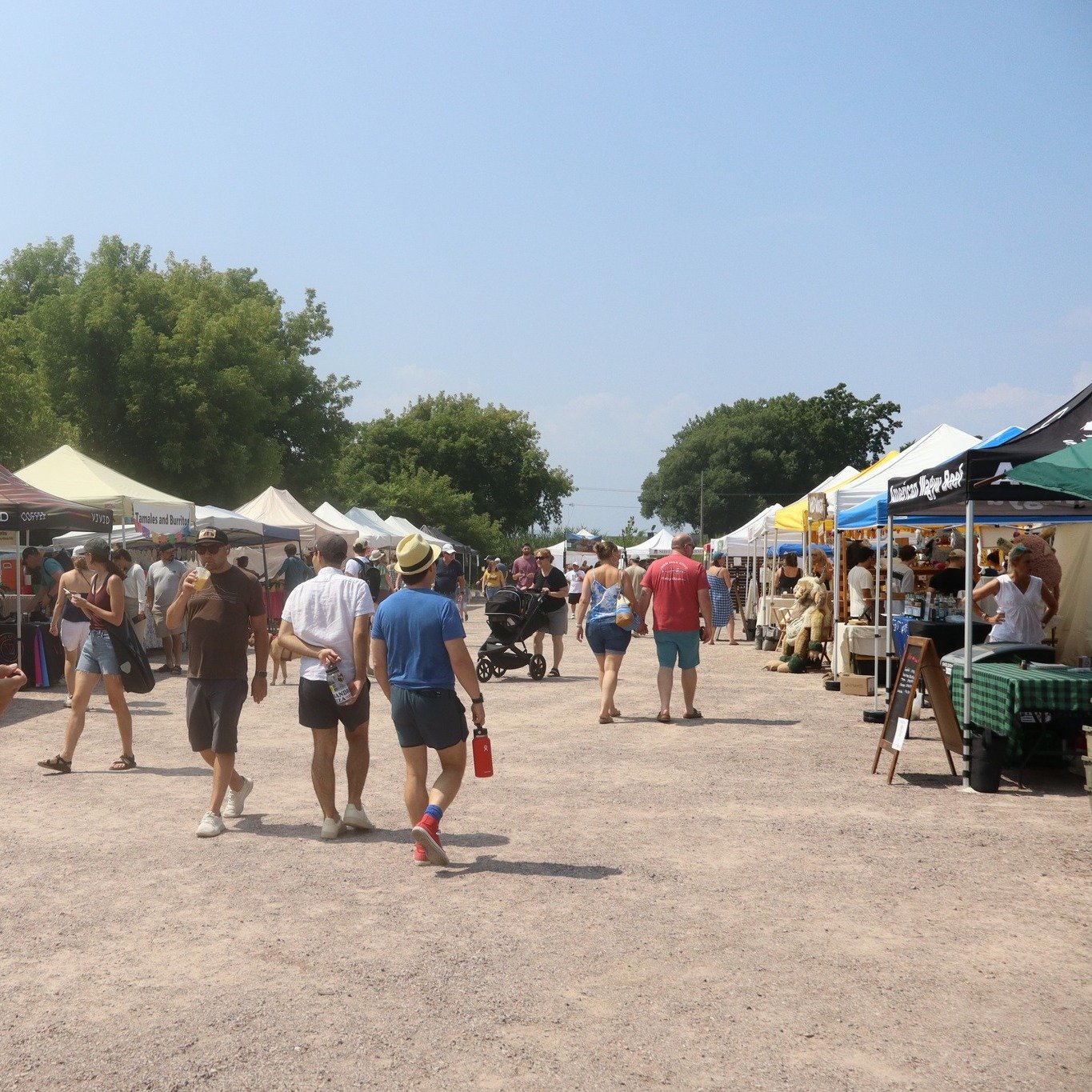 Tomorrow!

The wait is almost over. Tomorrow we open for the season and we are SO ready. 🙌 Check out this year's vendor lineup at the link in bio. 

See you at 9am! 345 Pine St, rain or shine 😎