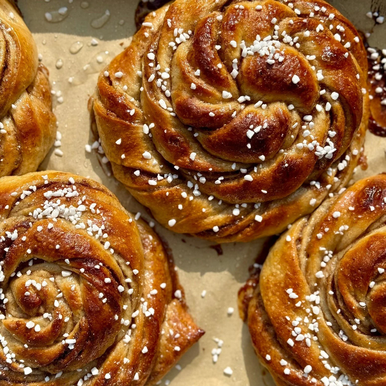 @littleactsofsweetness is a community-focused bakery built on the belief that everyone deserves a little sweetness in their day. Through a pay-what-you-can approach and thoughtfully made baked goods, the goal is to create an experience that feels wel