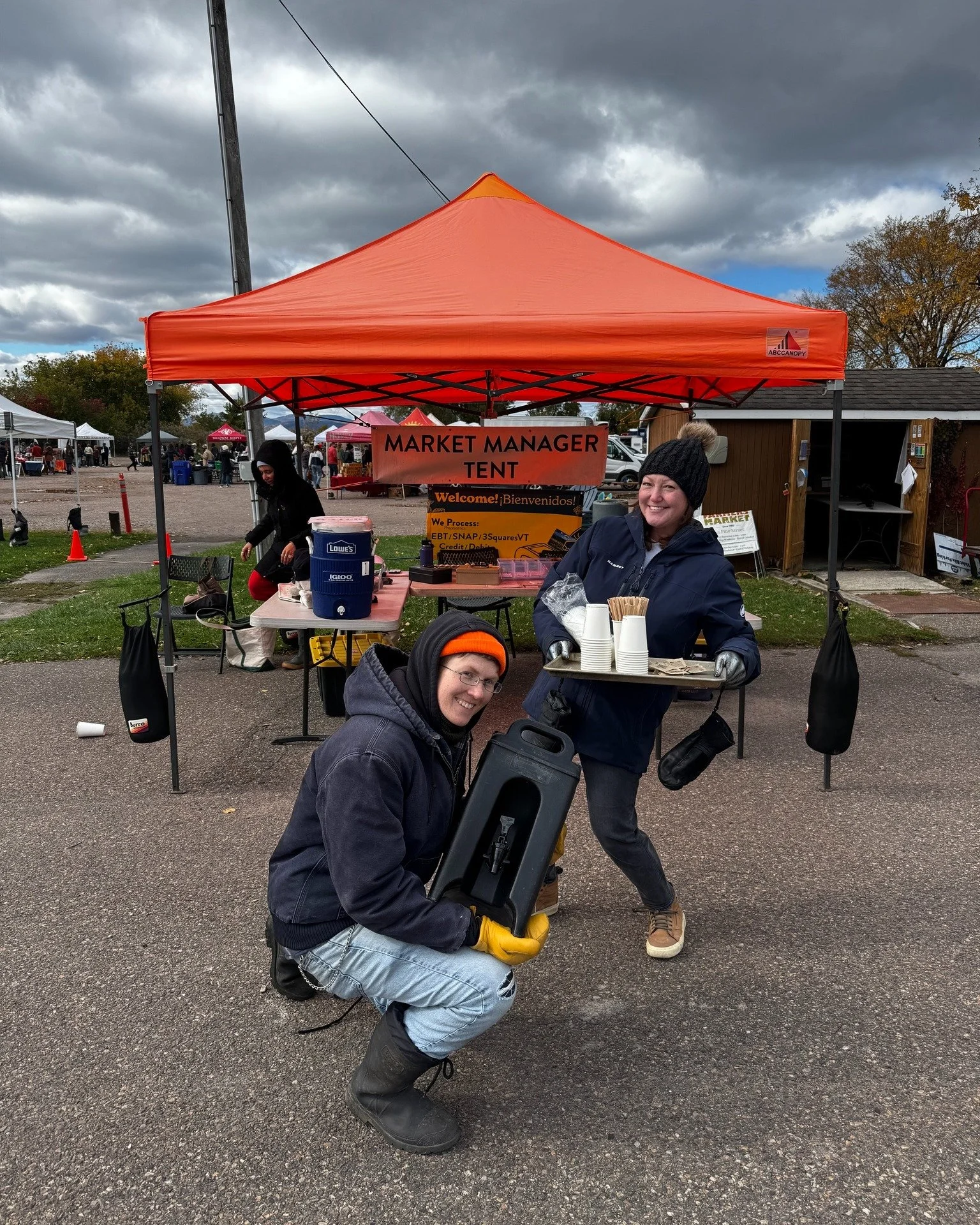 Last market was a memorable one! The high winds and cool temps made for challenging market conditions. Nonetheless, vendors showed up, many of YOU showed up, and, lucky for us, even the sun made an appearance later in the day! ☀️

☕ A huge shout out 