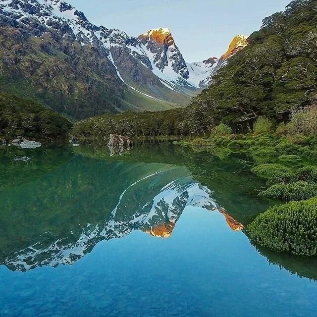 Some of the scenery you&rsquo;ll be rewarded with after doing the Routeburn Track. It&rsquo;s listed as one of New Zealand&rsquo;s great walks💙 .
.
.
📸 A stunning capture of this famous track captured by @laurie_winter 🌟