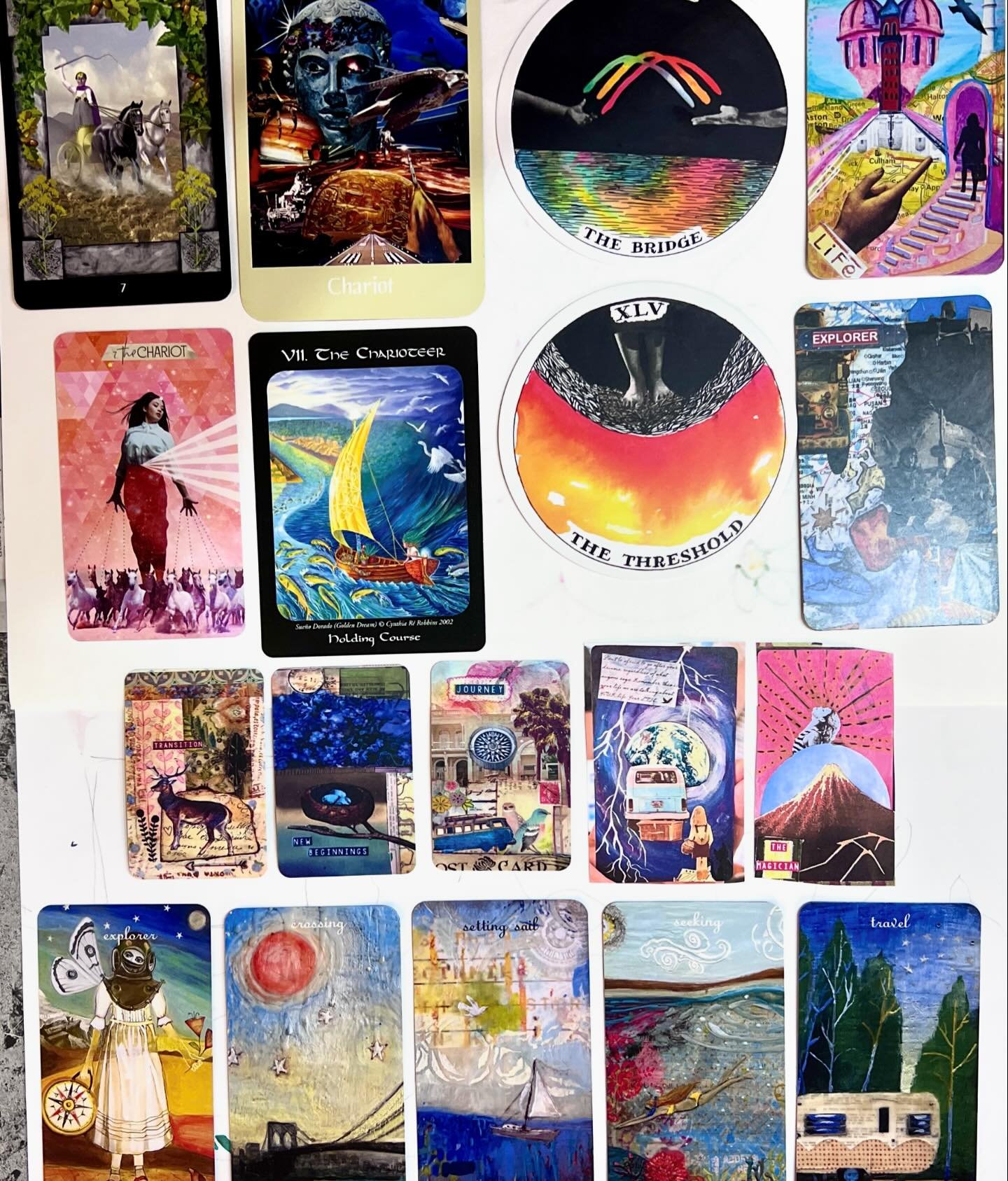 The many ways of describing&ldquo; Journeys&ldquo; in Tarot and Oracle cards !  @voyagertarothk #archetypedeck #kimkrans #storytelleroraclecards #druidstarotcards #cathynicholsoraclecards #createyourownoracledeck #syncronicitycards #oraclecardsofinst