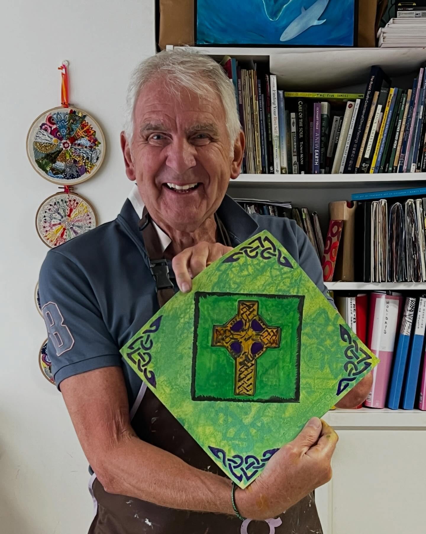 Beautiful morning of Irish stories, sing songs and art ! Creating Celtic Mandalas this year was enhanced greatly by the presence of 4 Irish ☘️ people in tje room! We used stencils and watercolour sprays to set the scene on the page and then painted t