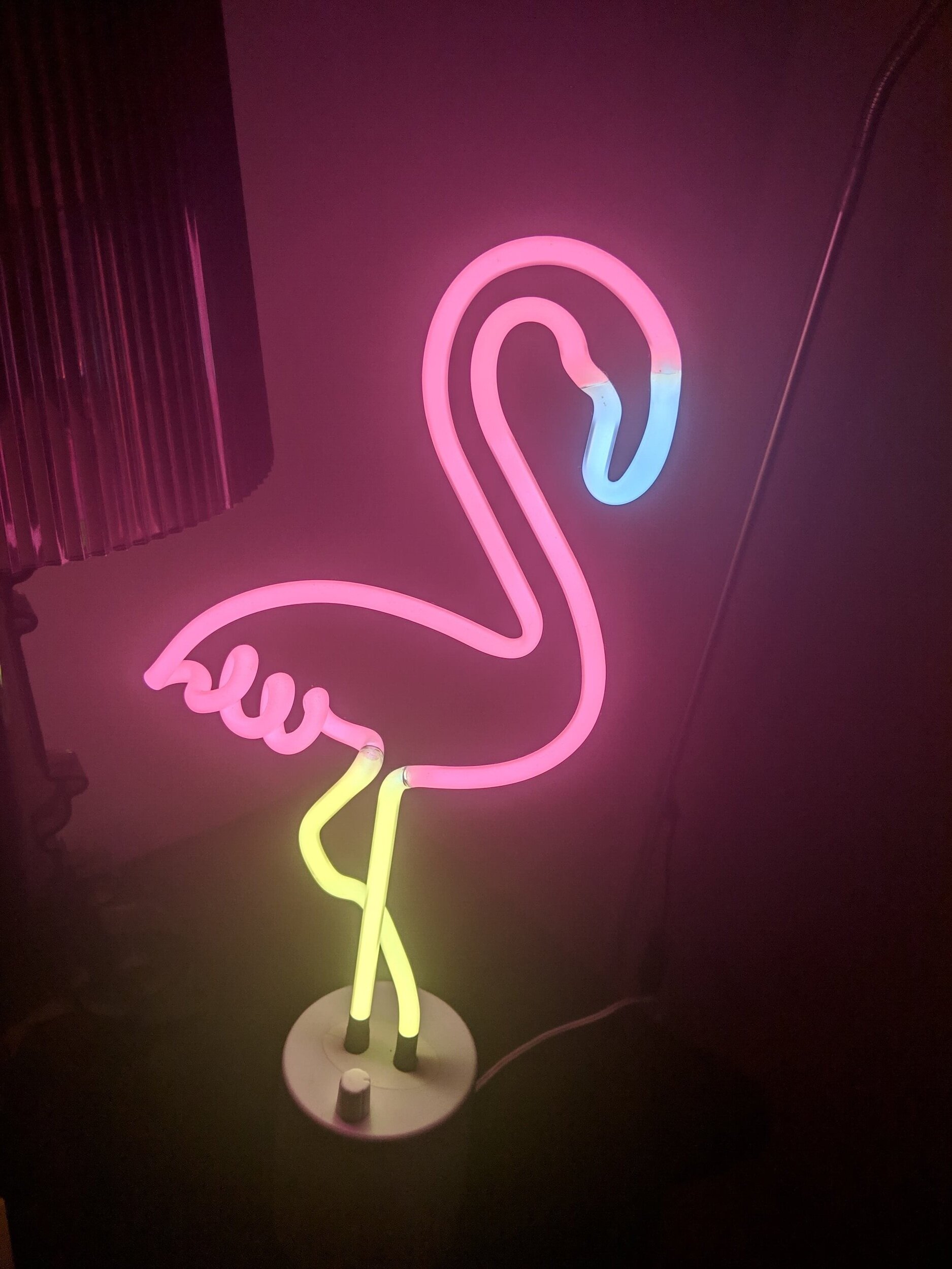 Dinaz_Photo4+%28Flamingo+lamp%29.jpg