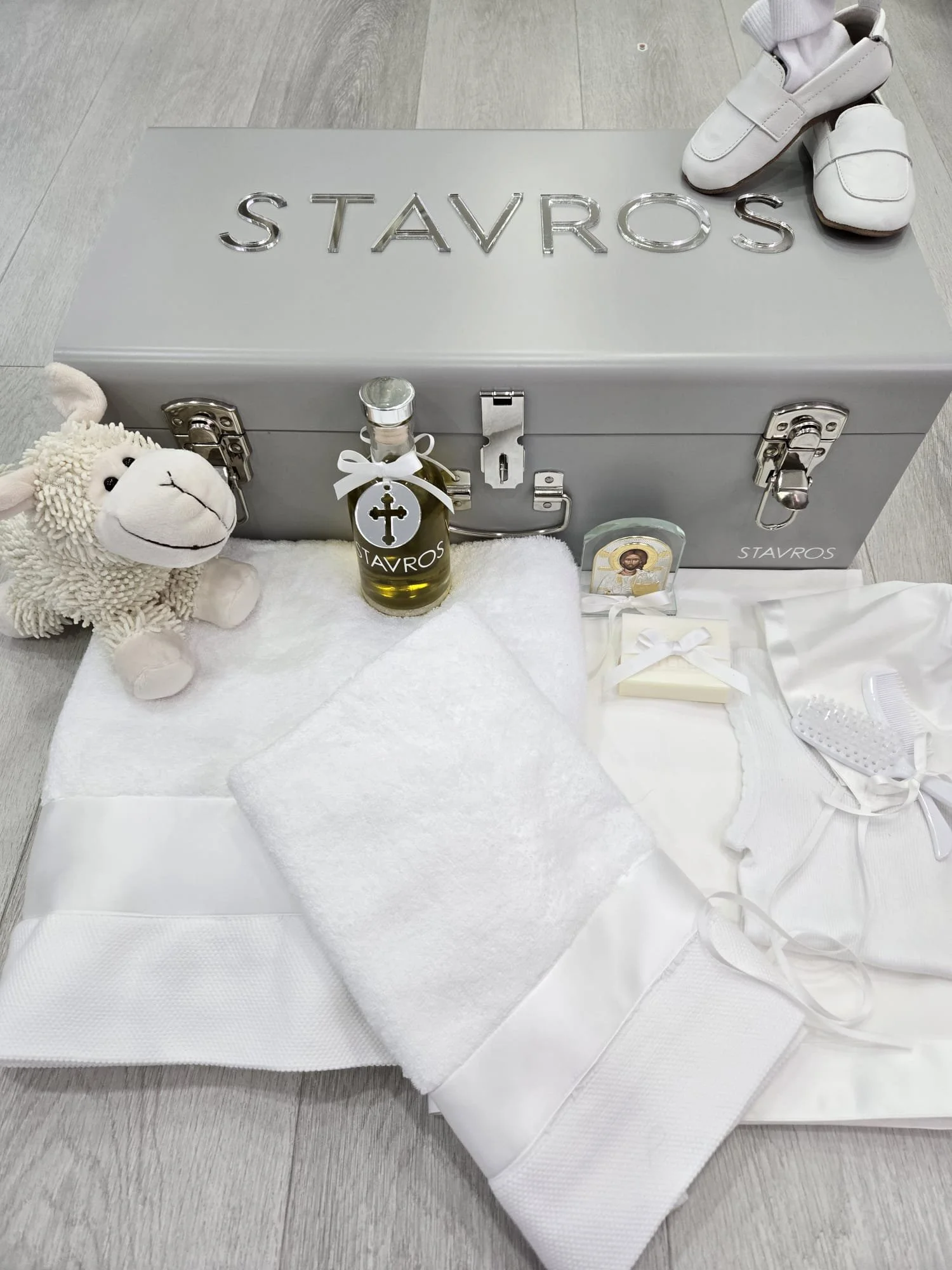 Classic Voile all White