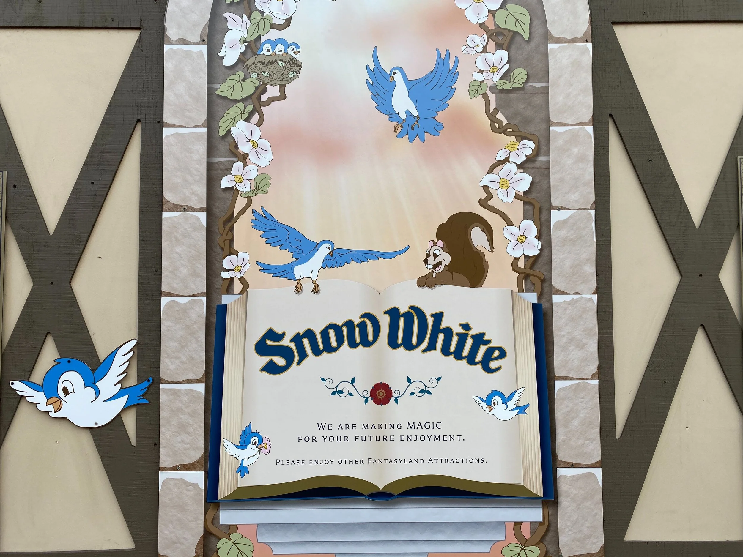 Detail of Snow White Construction Fence  |  Photo Credit: WDWNT