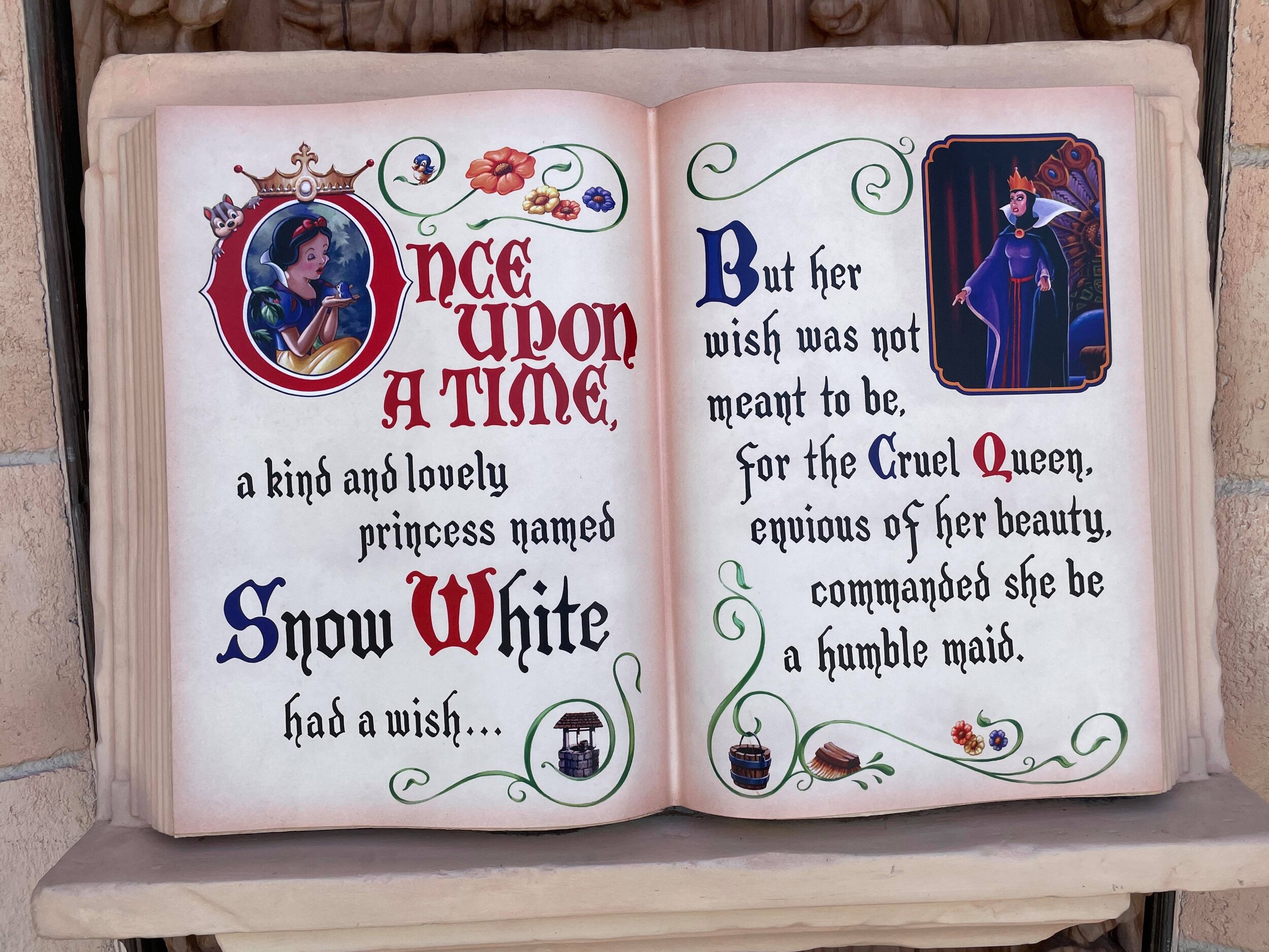Snow White's Enchanted Wish storybook