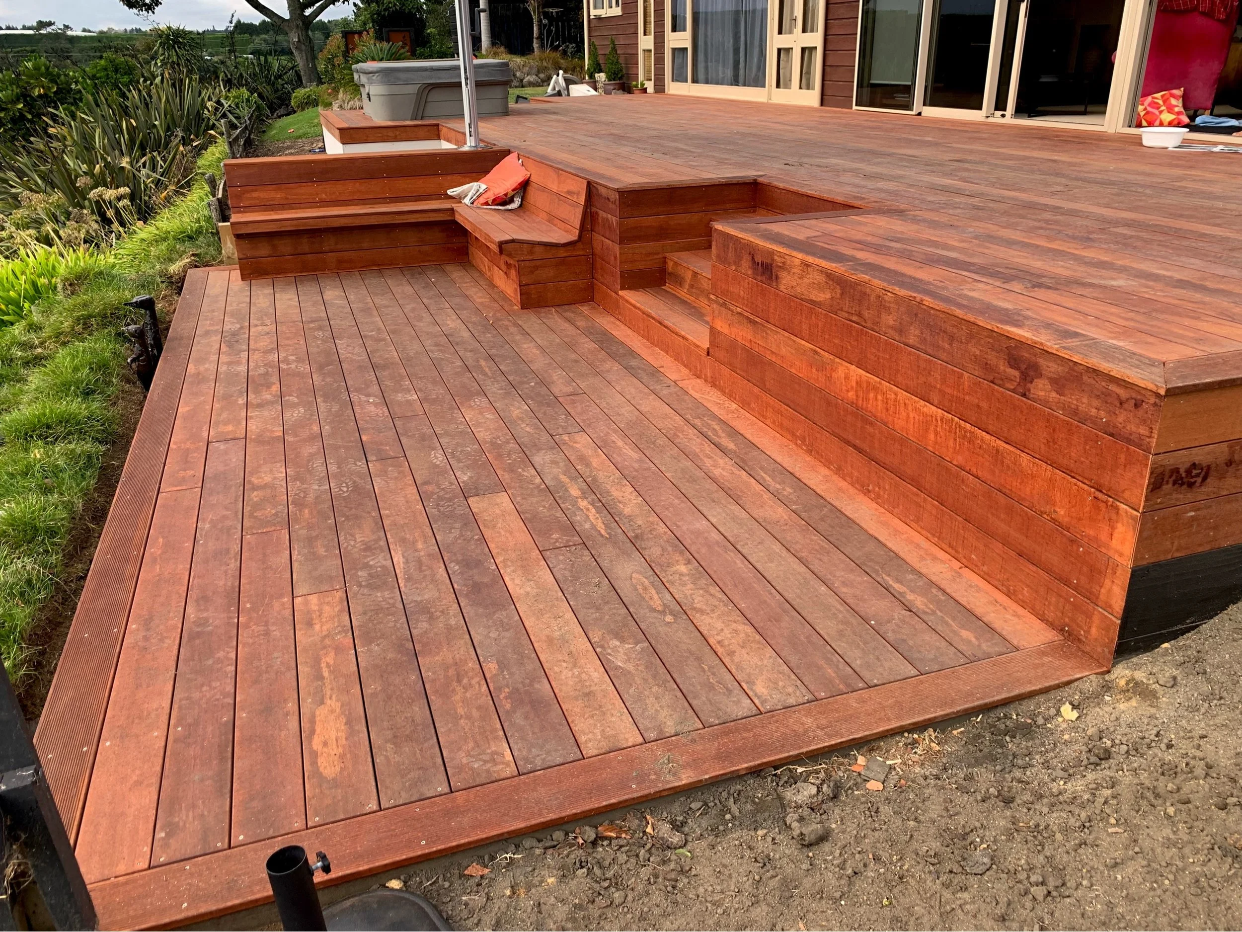 How to clean, oil and maintain a Kwila deck in New Zealand