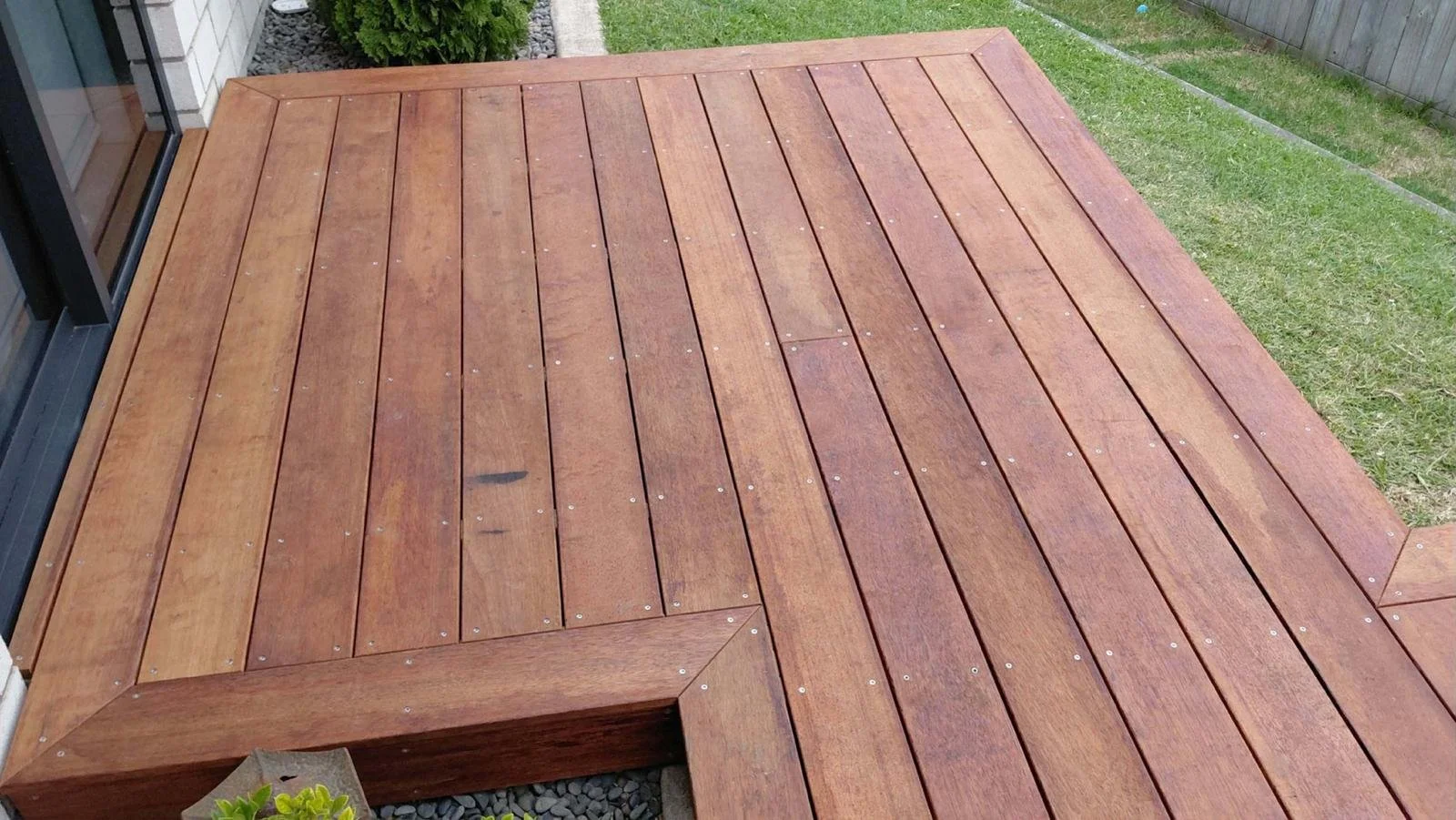 Picture frame edging and corners was used to complete the beautiful impact