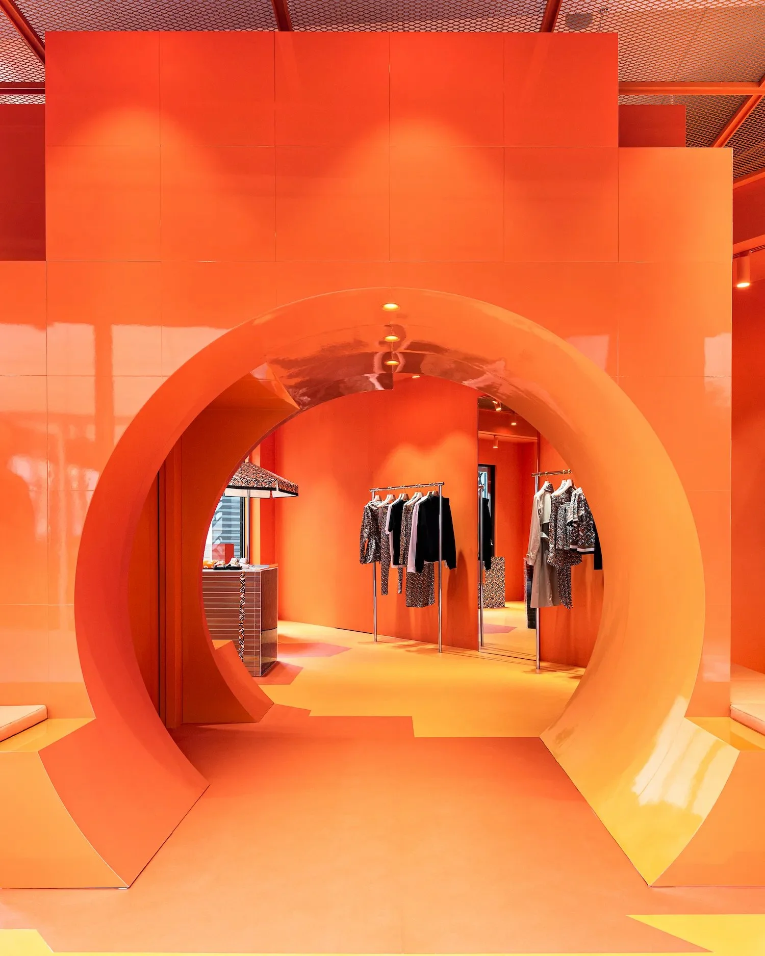 BURBERRY Pop-Up Store- Interiors [view]