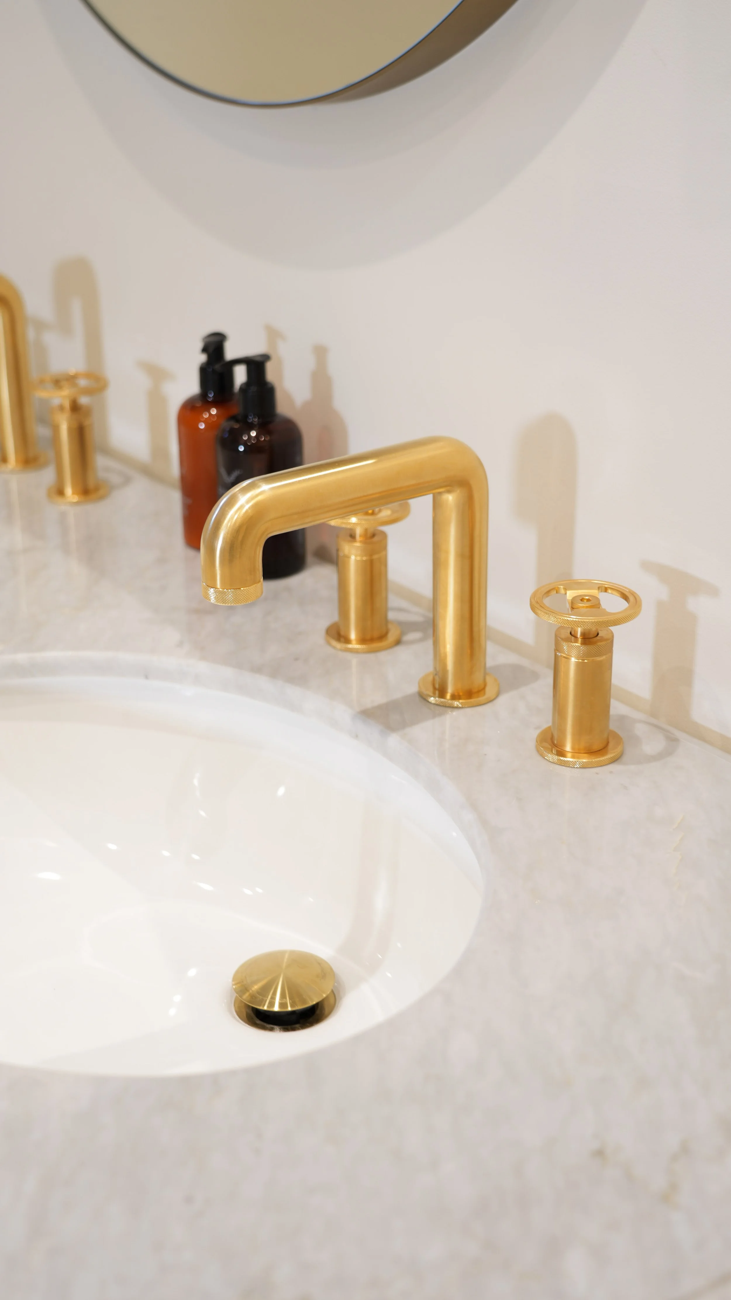 CotswoldGrey11_12-90 (1).jpg