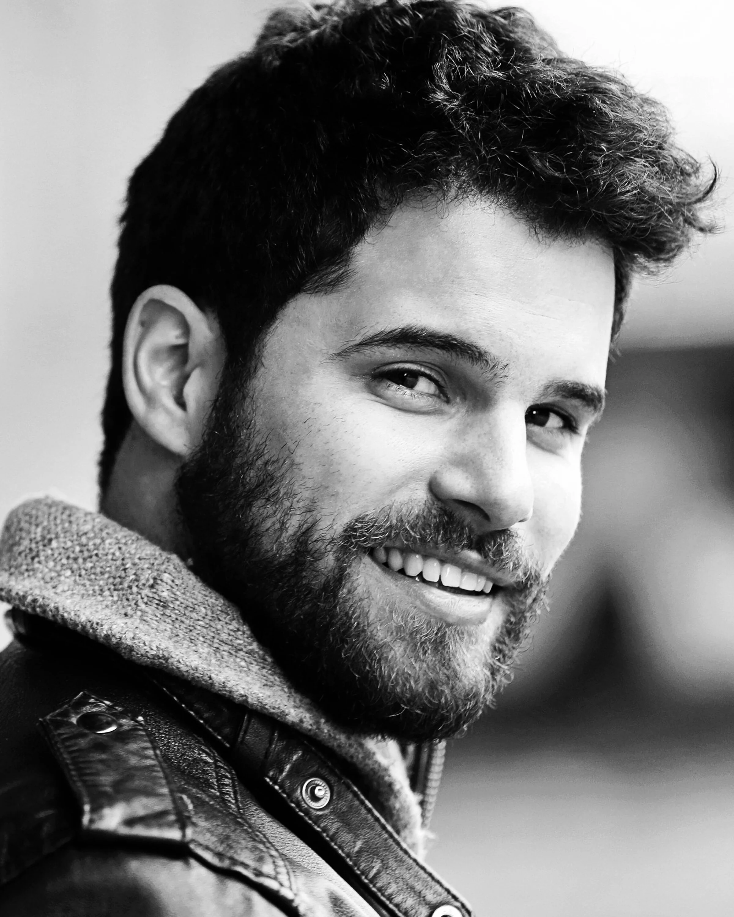3b&w.jpg