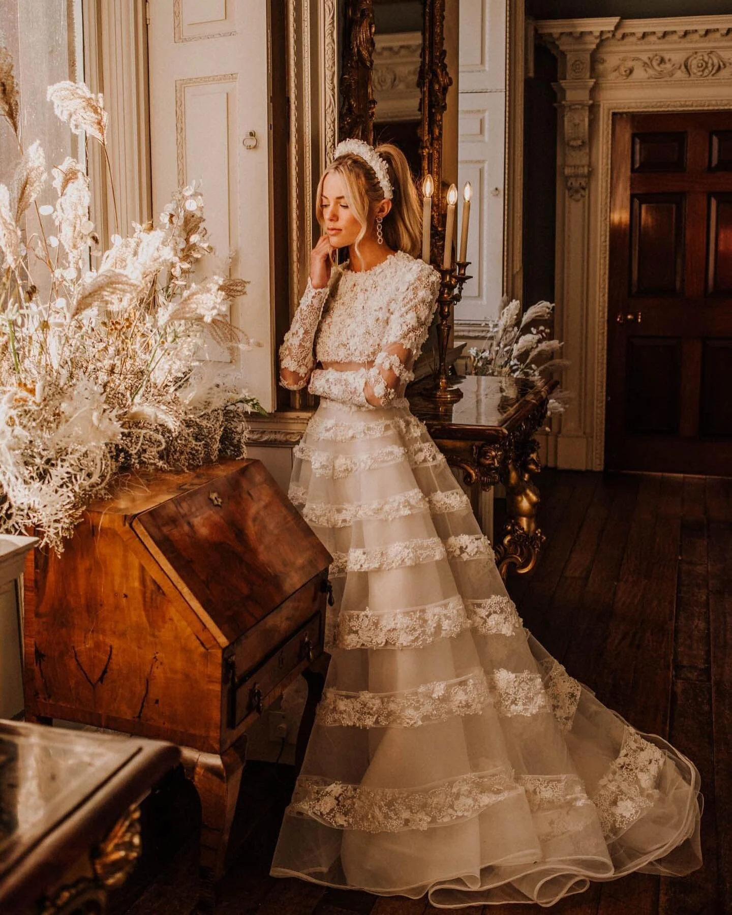 CAMILLE πΈπΈπΈ
Dress- @emma_beaumont_atelier
@emmabeaumontblog_
Photography- @vanitas_life
Videography- @rachel_takes_pictures
Florist- @fletcherfoley
Jewellery- @jennifergibsonjewellery
Make up - @sarahdunnmua
Hair- @vickymhair
Models - @millysim