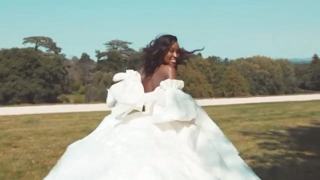 Lost for words @lovedupfilms ππ» Please check out the full list of suppliers below which made this shoot happen, also head over to @lovemydress for the full feature π€
Planner and stylist - @bychenai
Videography - @lovedupfilms
Photography - @beccy