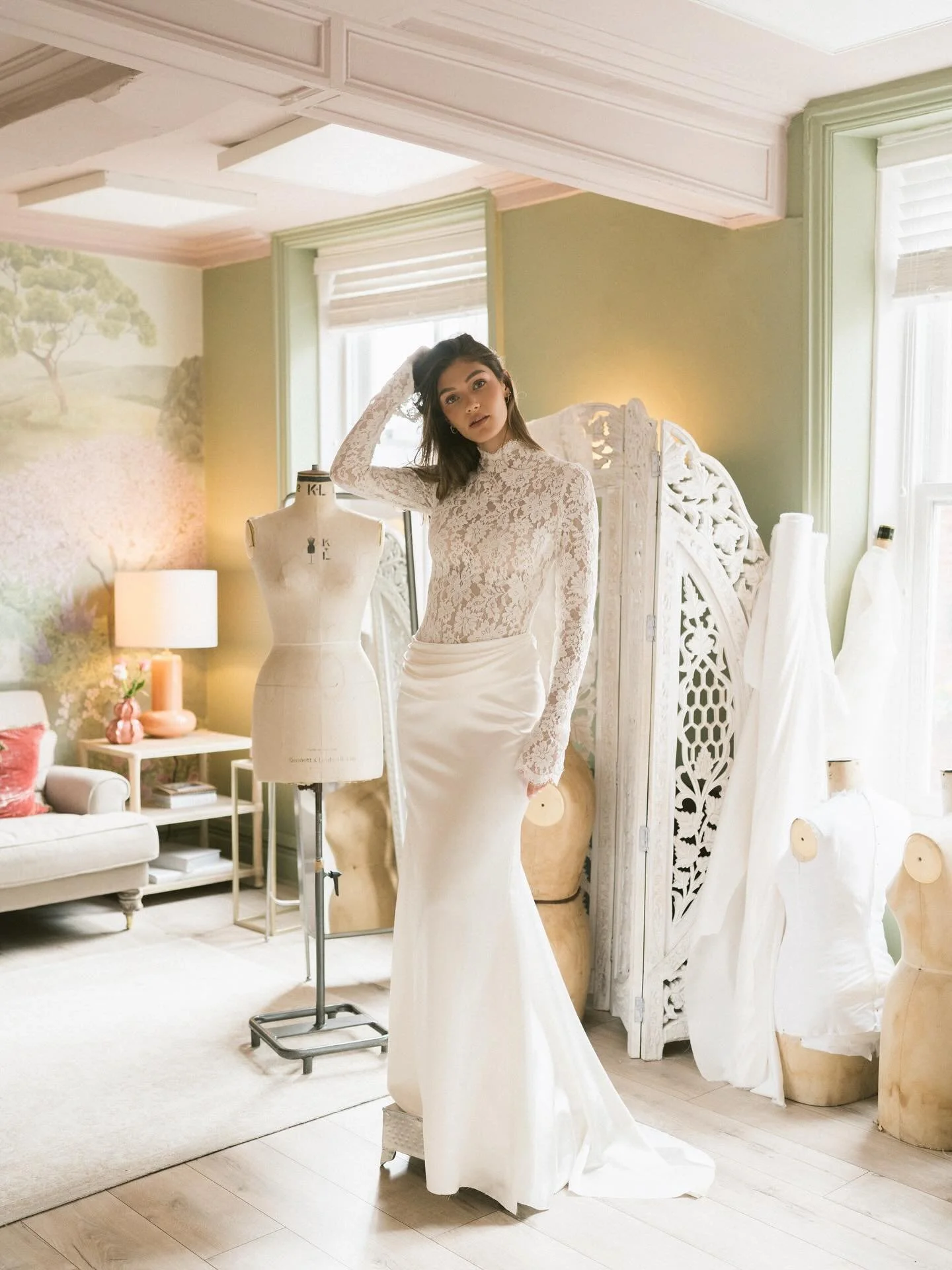 Ahead of our Sample sale next weekend we are so excited to share a preview of some of the new designs we have been working on and will be available to try over the weekend. We had so much fun with @rachel_takes_pictures and @lucygrandidge putting thi
