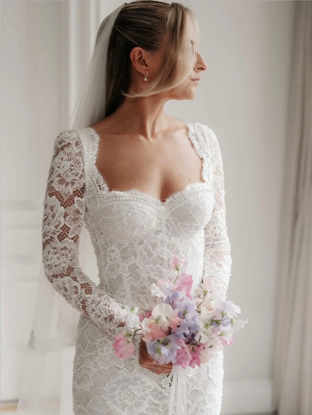 LIBBY 🤍 @libbymanifold 

Photography