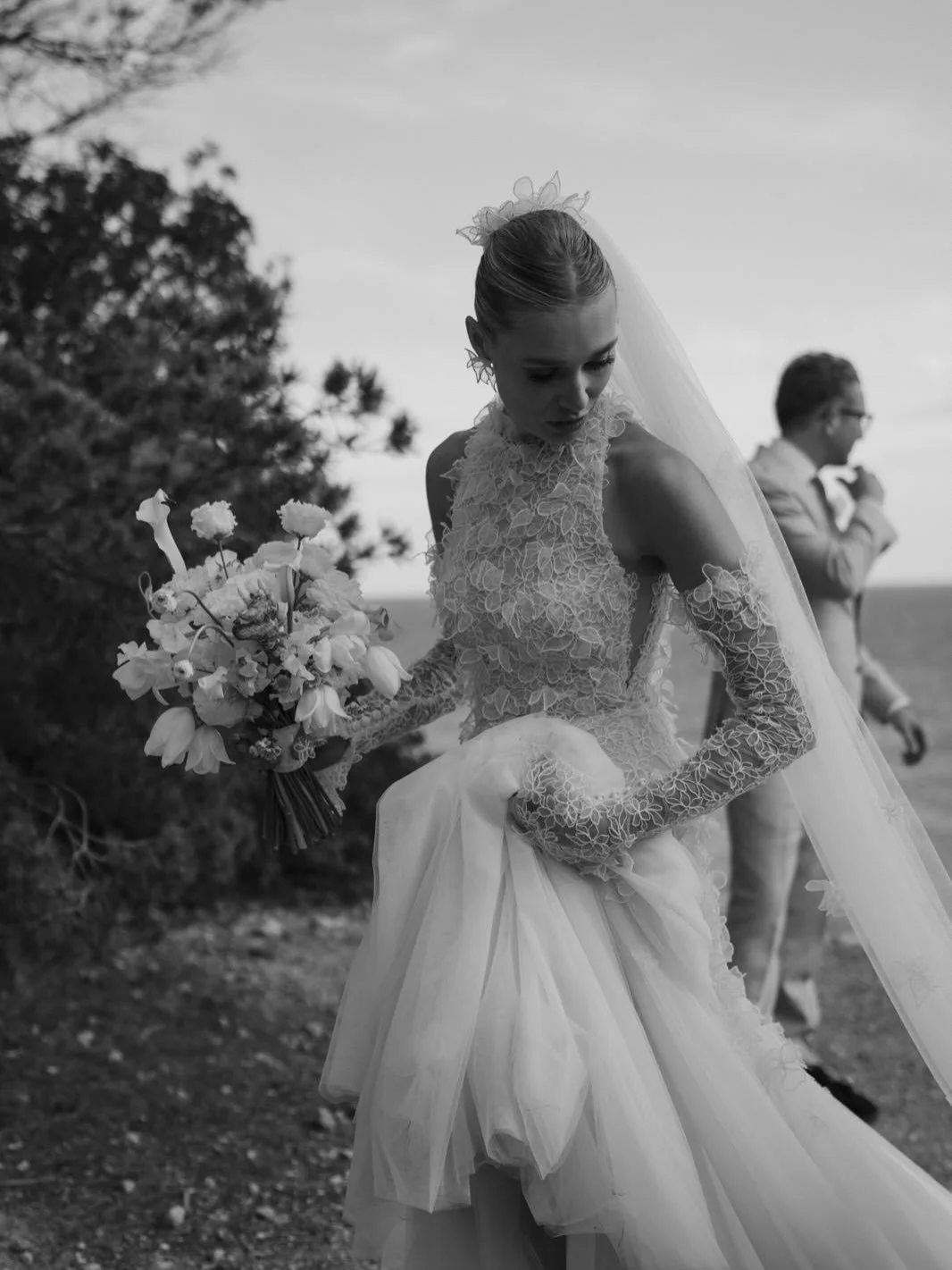 LEILA 🤍 @leilacattell 

PHOTOGRAPHY @laurenjuliettephoto 
HAIR @bridesbyanaiperez 
DJ @the29lab