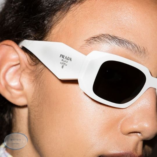 Prada Occhiali Bianchi A Punta Occhiali Da Sole Tondi Prada Shop