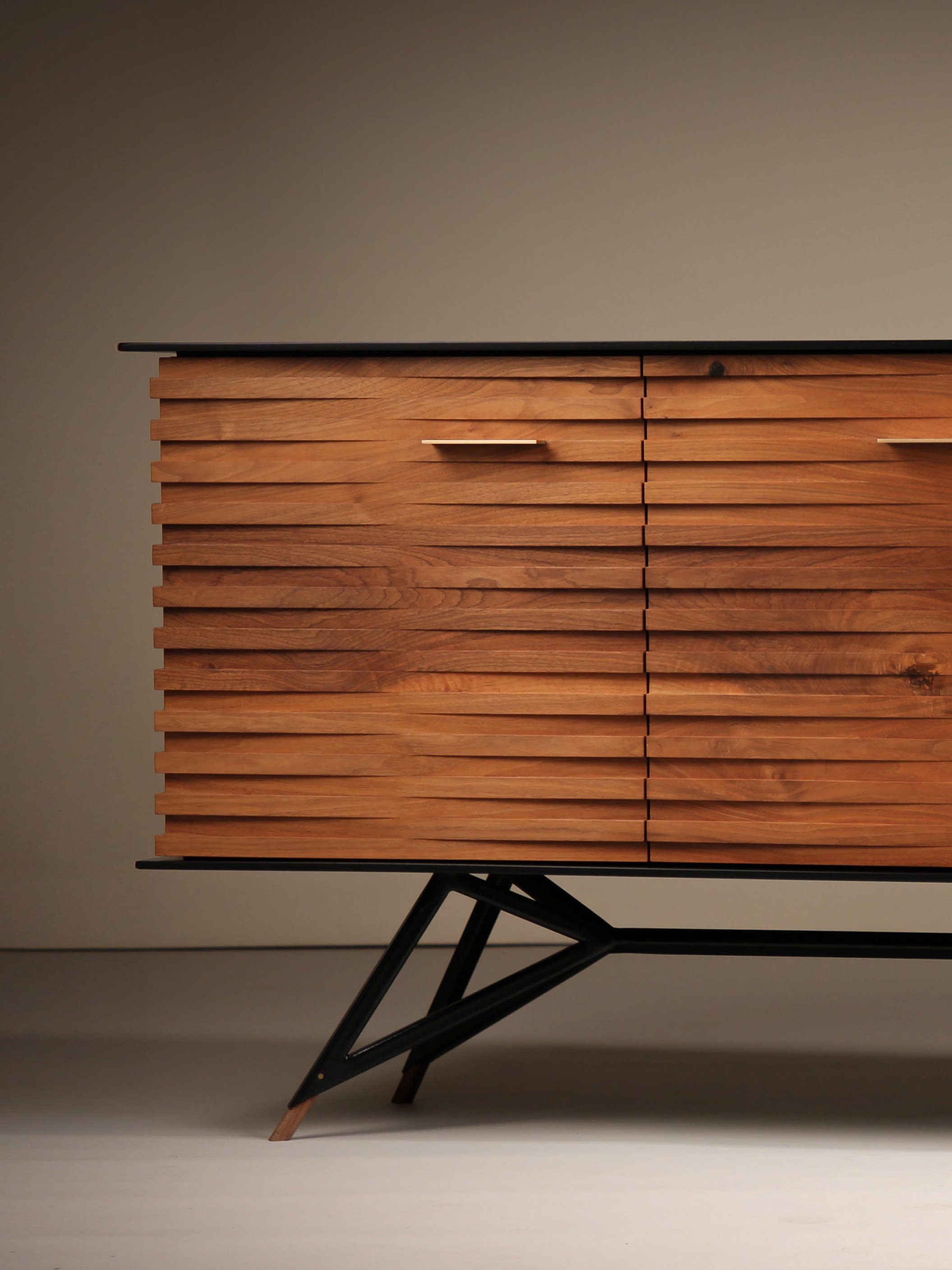 Channel - credenza