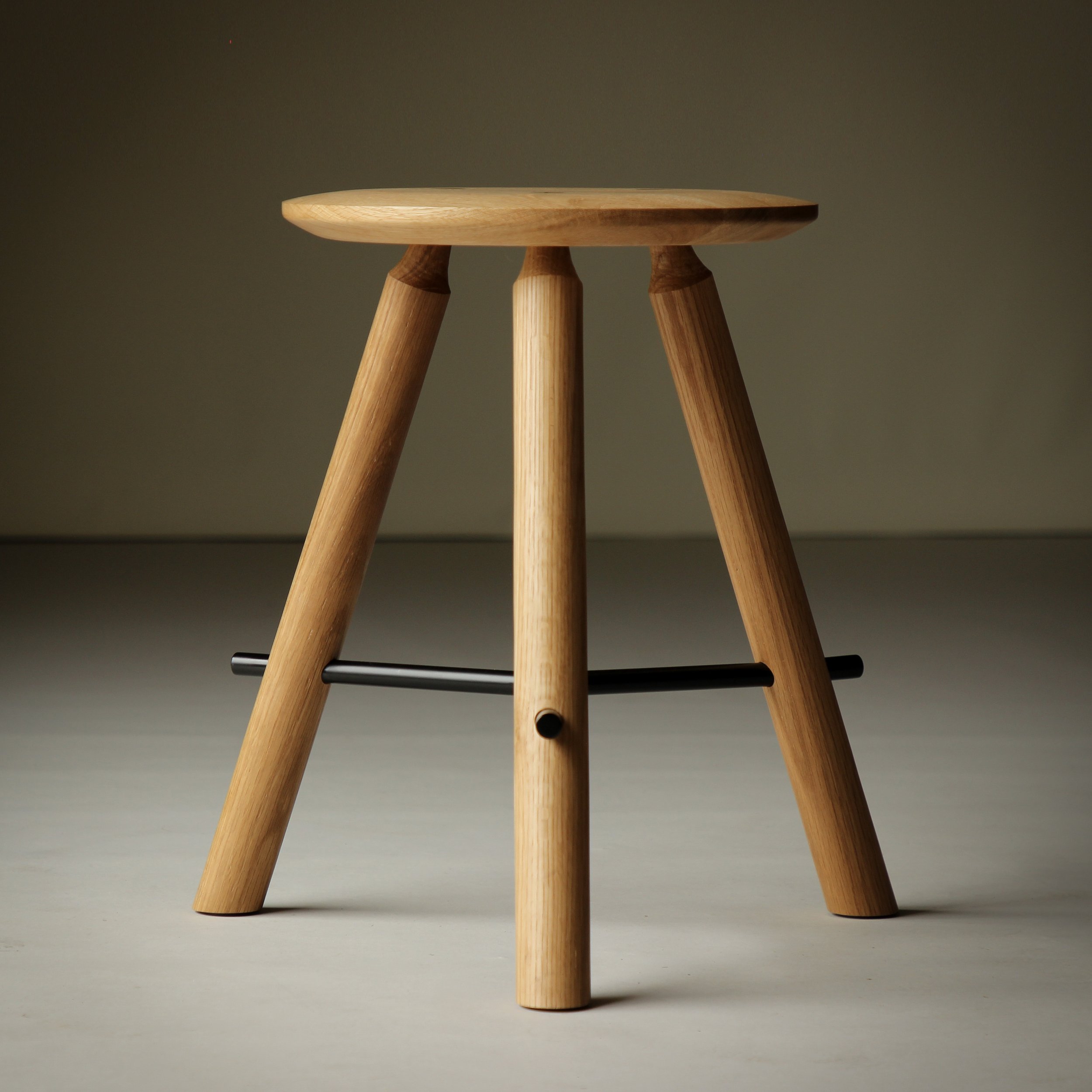Brace oak stool-4.jpg