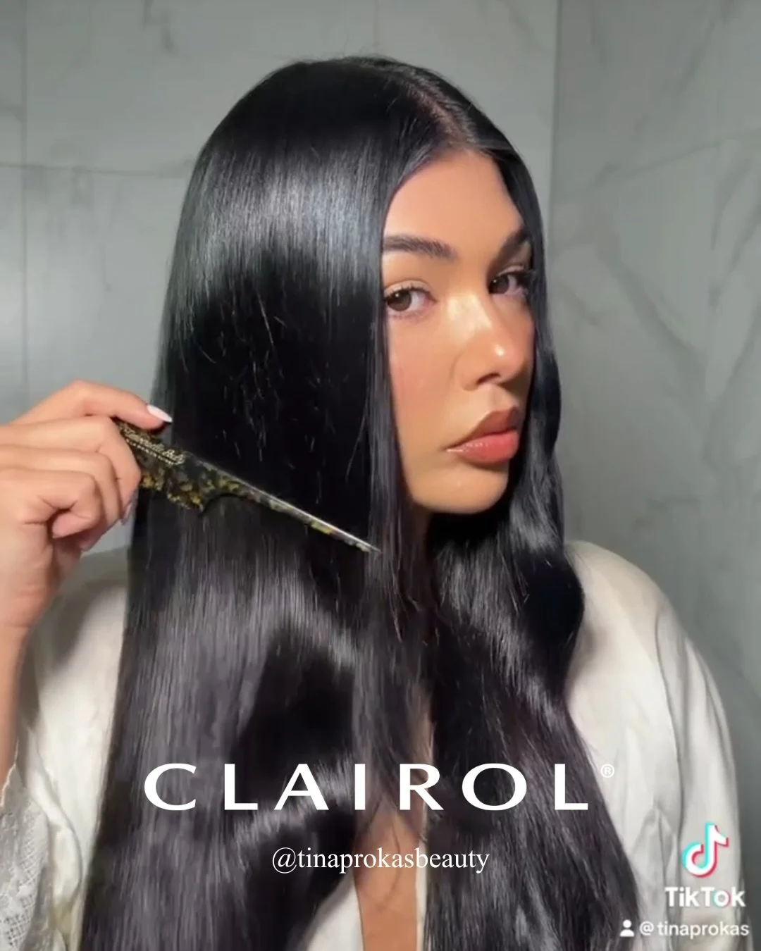 Tina debuts her Midnight Blue hair courtesy of @clairol as part of their NNE Bold Campaign 💙