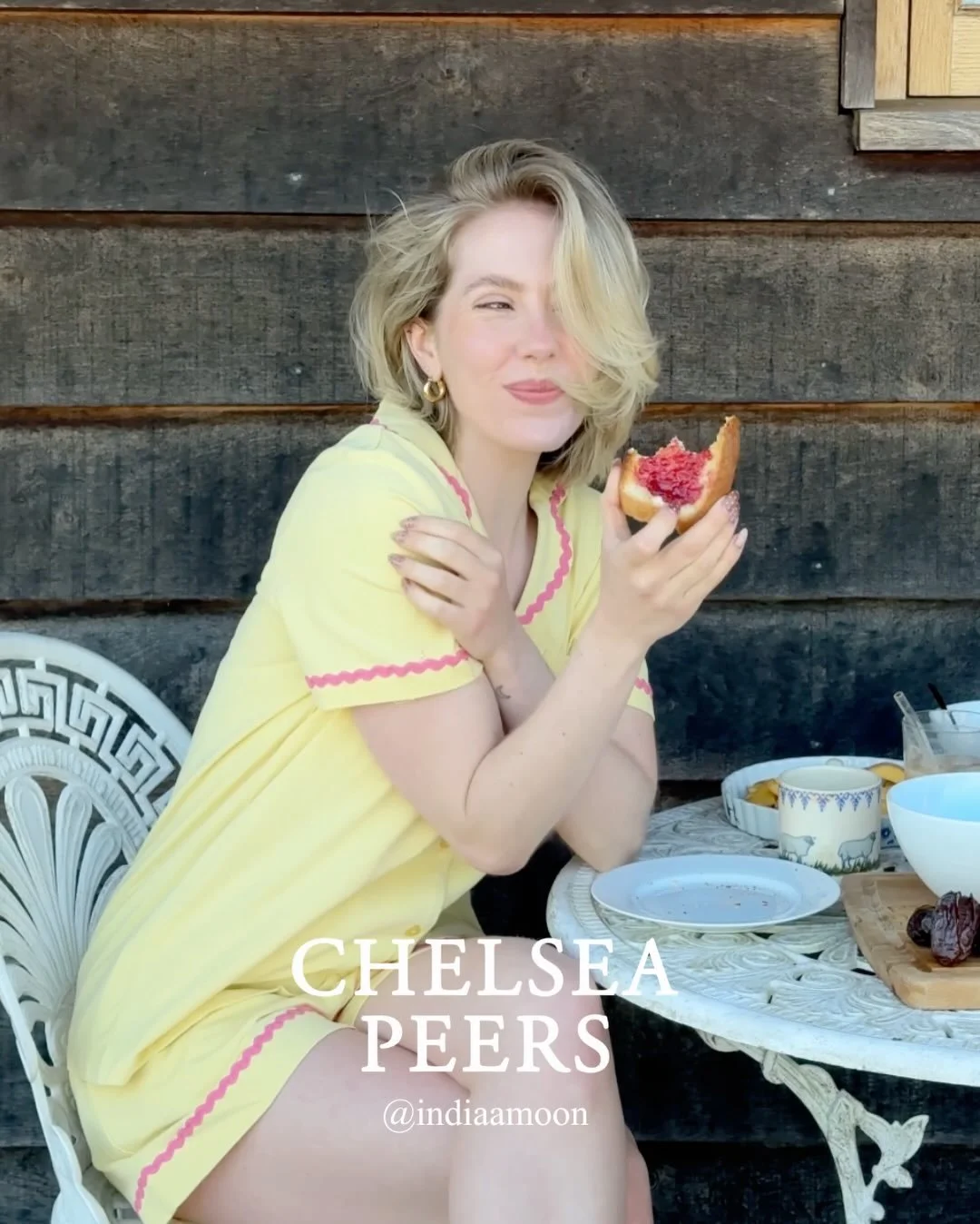 Slow spring mornings with @chelseapeersnyc 🌼 India shares her ideal staycay rituals, wearing her favourite PJ set ☀️