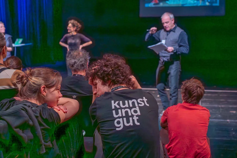 IPPI-131 Martin Woldan introducing  nice.jpg