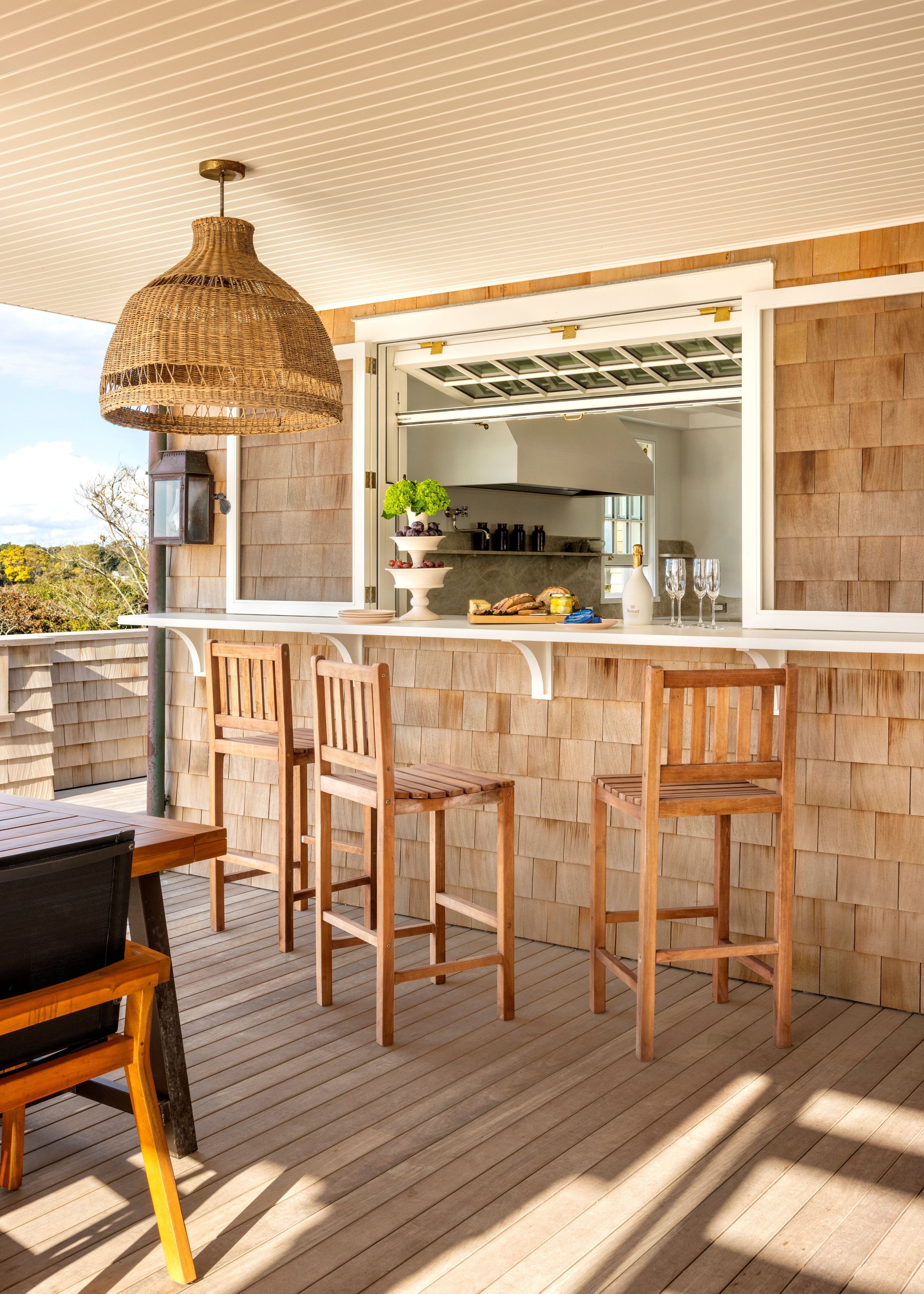 A fun place to gather for a snack after some time on the beach