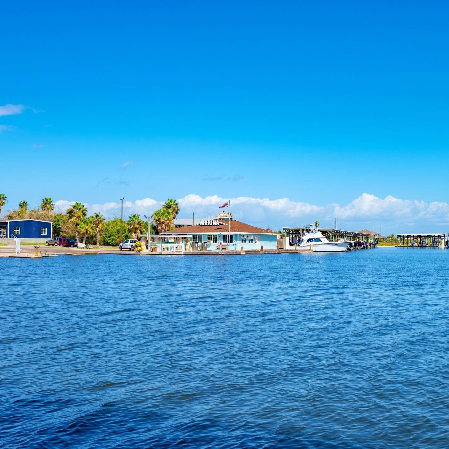 A beautiful day today at Bluff&rsquo;s Landing! 🎣

Your perfect South Texas adventure &hearts;️