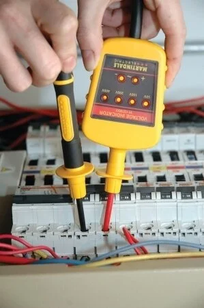 Voltage Tester