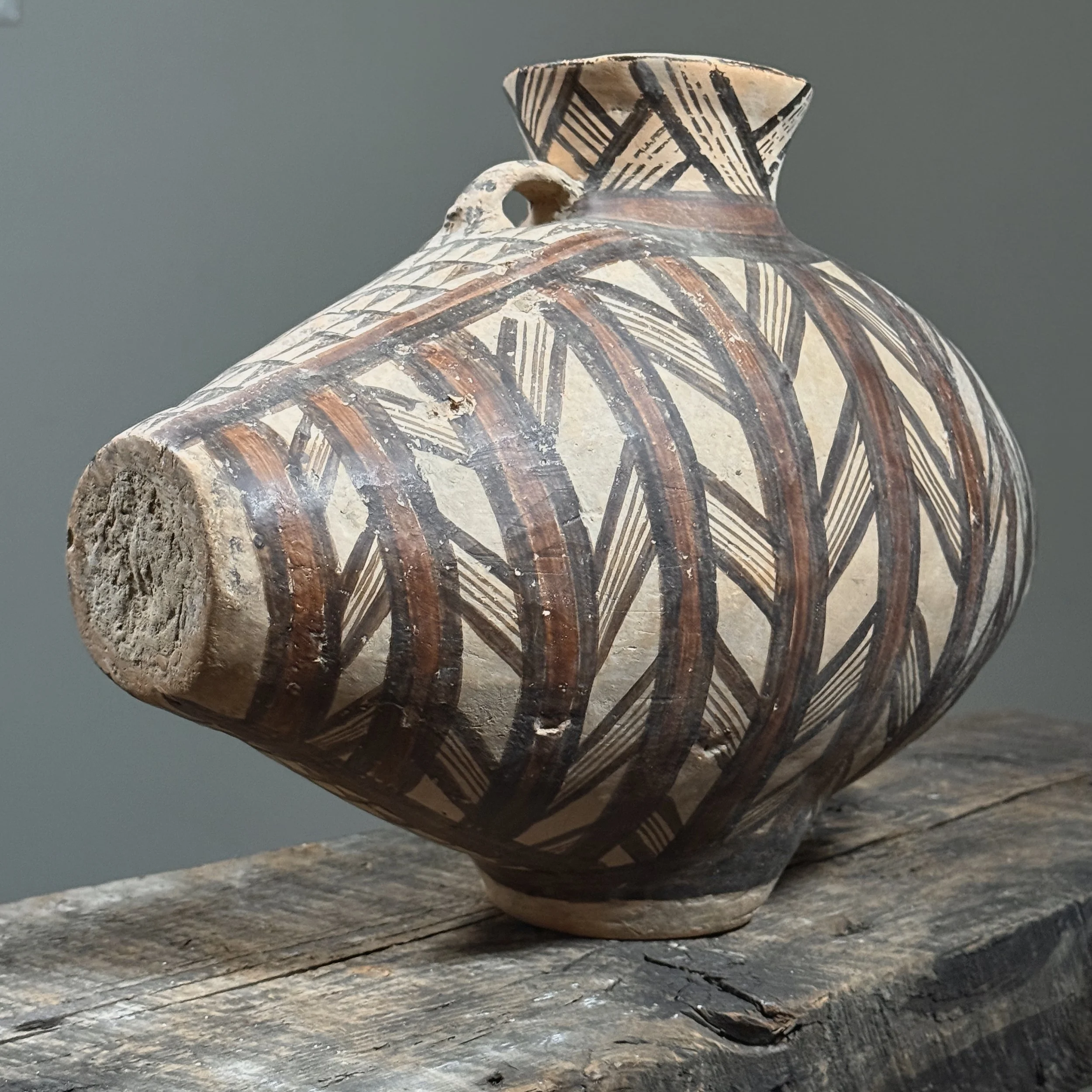 Hand-painted Majiayao pottery with geometric designs