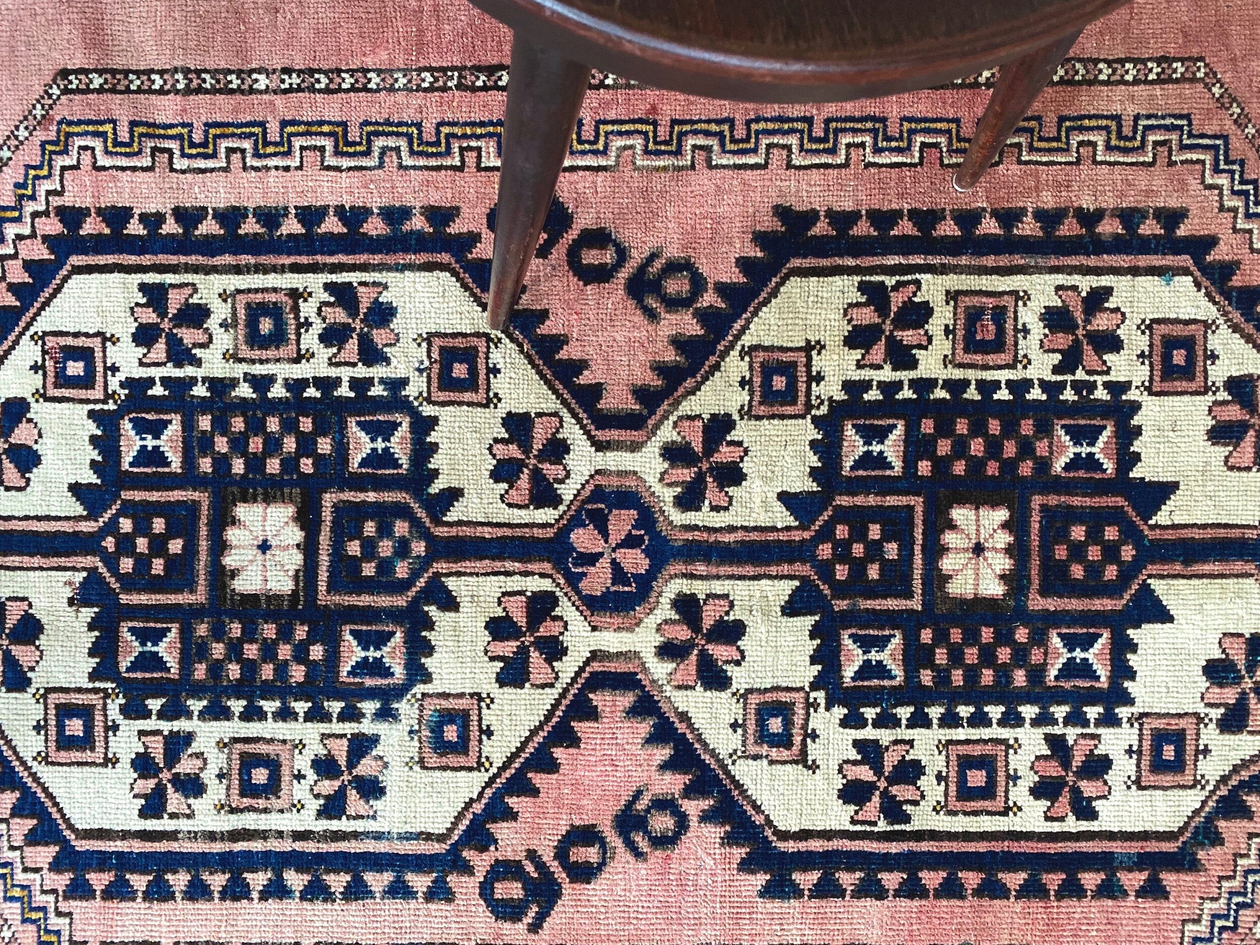 Vintage Pink Rug 5'x7'