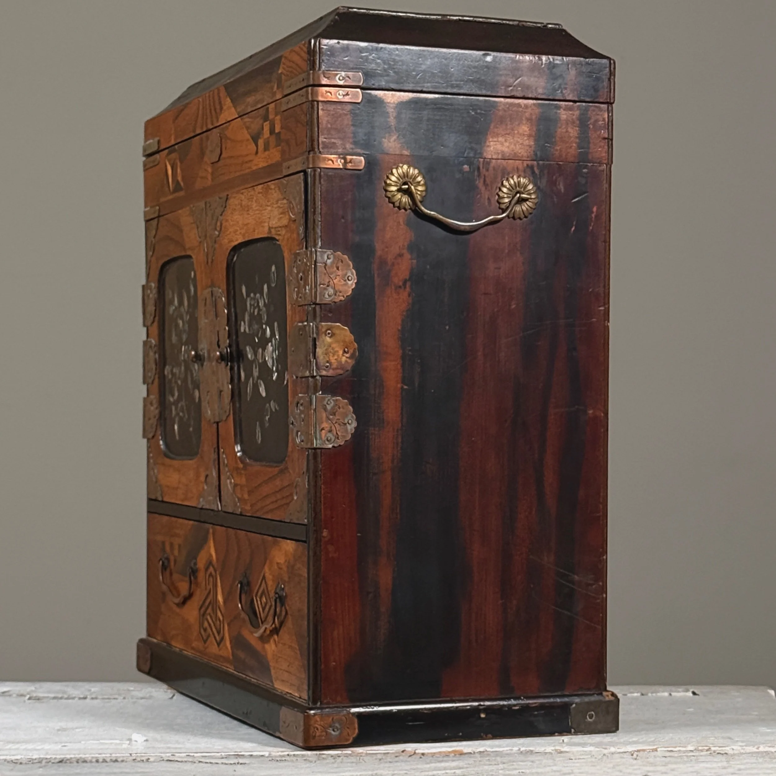 Antique Japanese Meiji period kodansu cabinet, yosegi parquetry and mother-of-pearl inlay